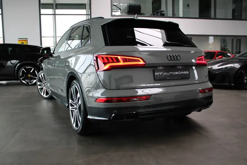 Annonce voiture d'occasion Audi SQ5 - CARADIZE