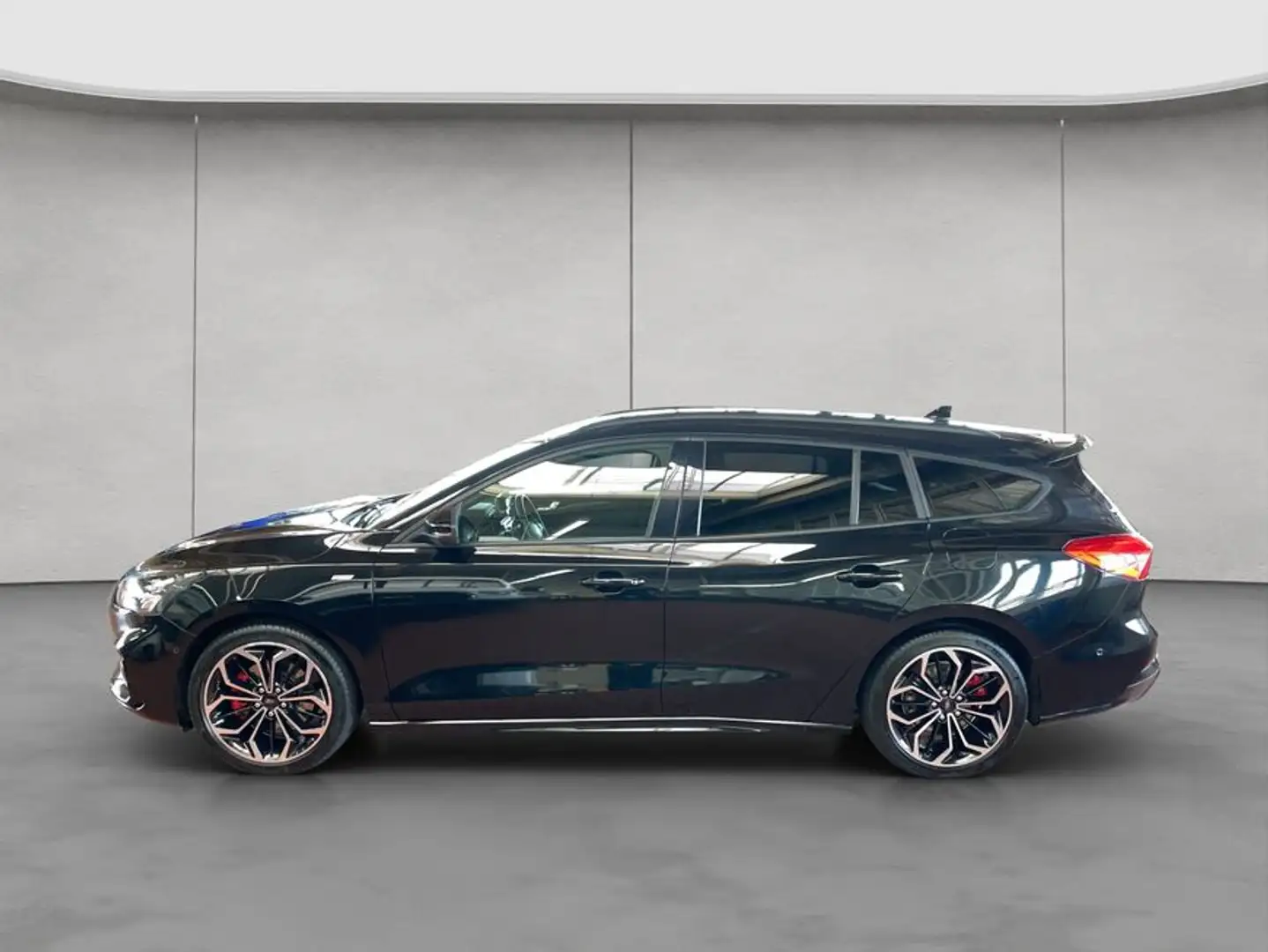 Ford Focus Turnier 1.5 Aut. ST-LINE X AHK Zwart - 2