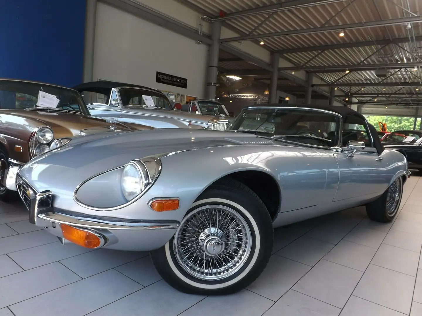 Jaguar E-Type V12 Cabriolet mit Schaltgetriebe! Perfekt Silber - 2