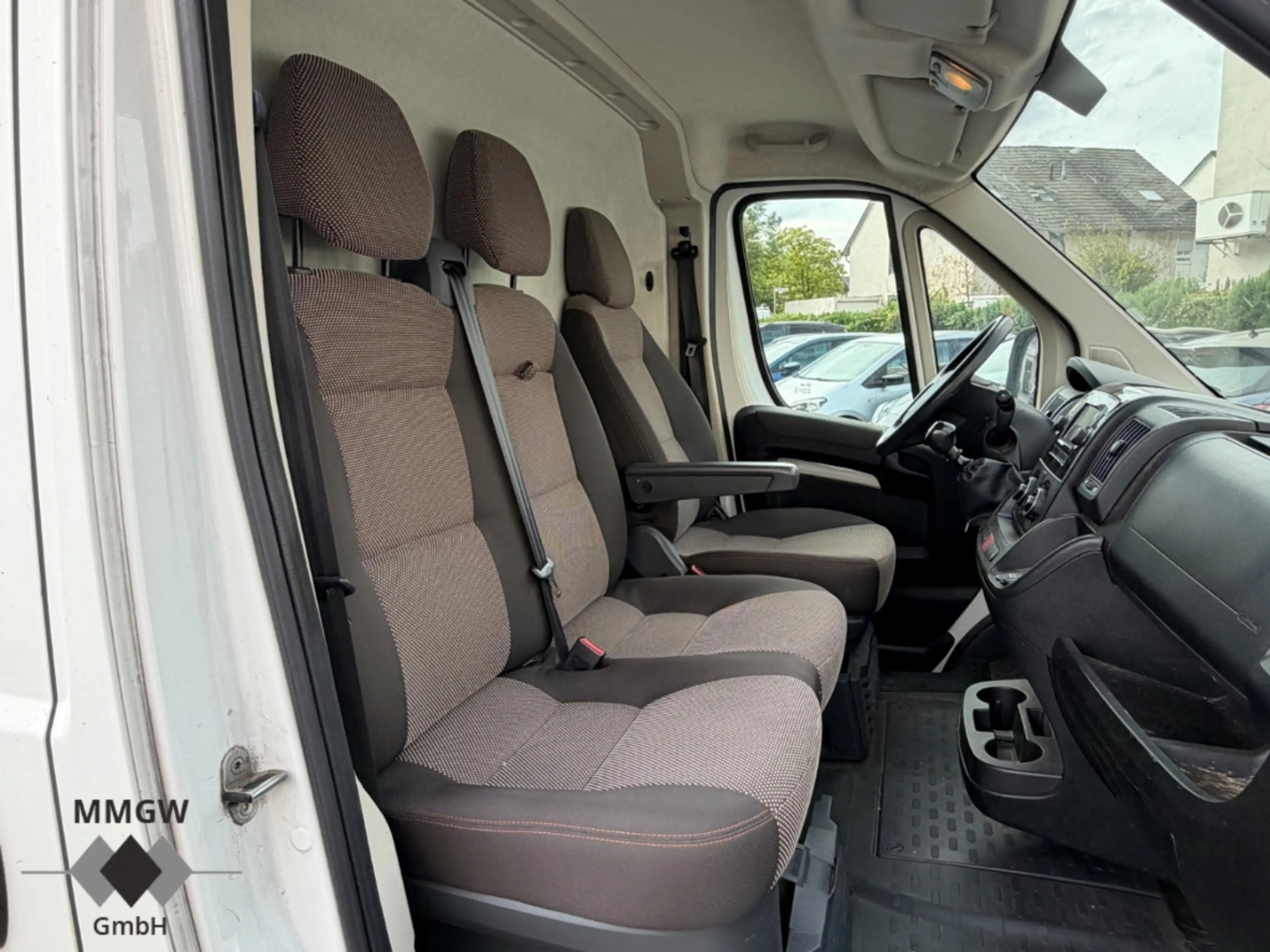 Peugeot Boxer Kasten Hochraum 335 L3H2 Pro BlueHDi 140 Stop&Star — photo 8