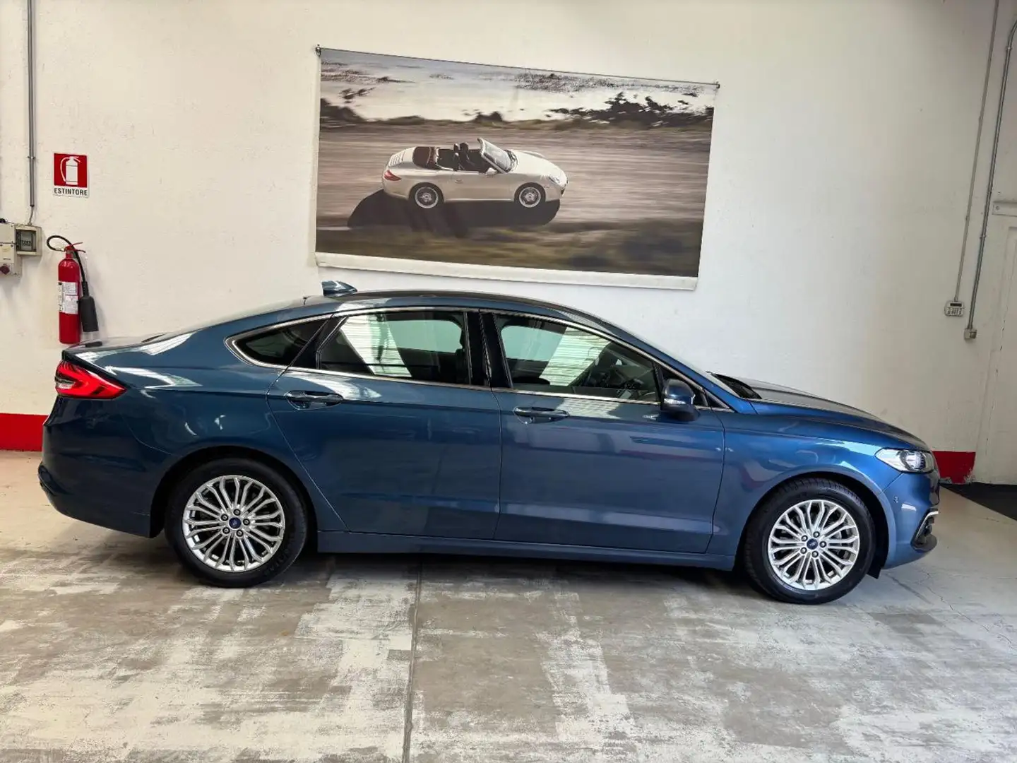 Ford Mondeo Full Hybrid 2.0 187 CV eCVT 4 porte Titanium Busin Blu/Azzurro - 2