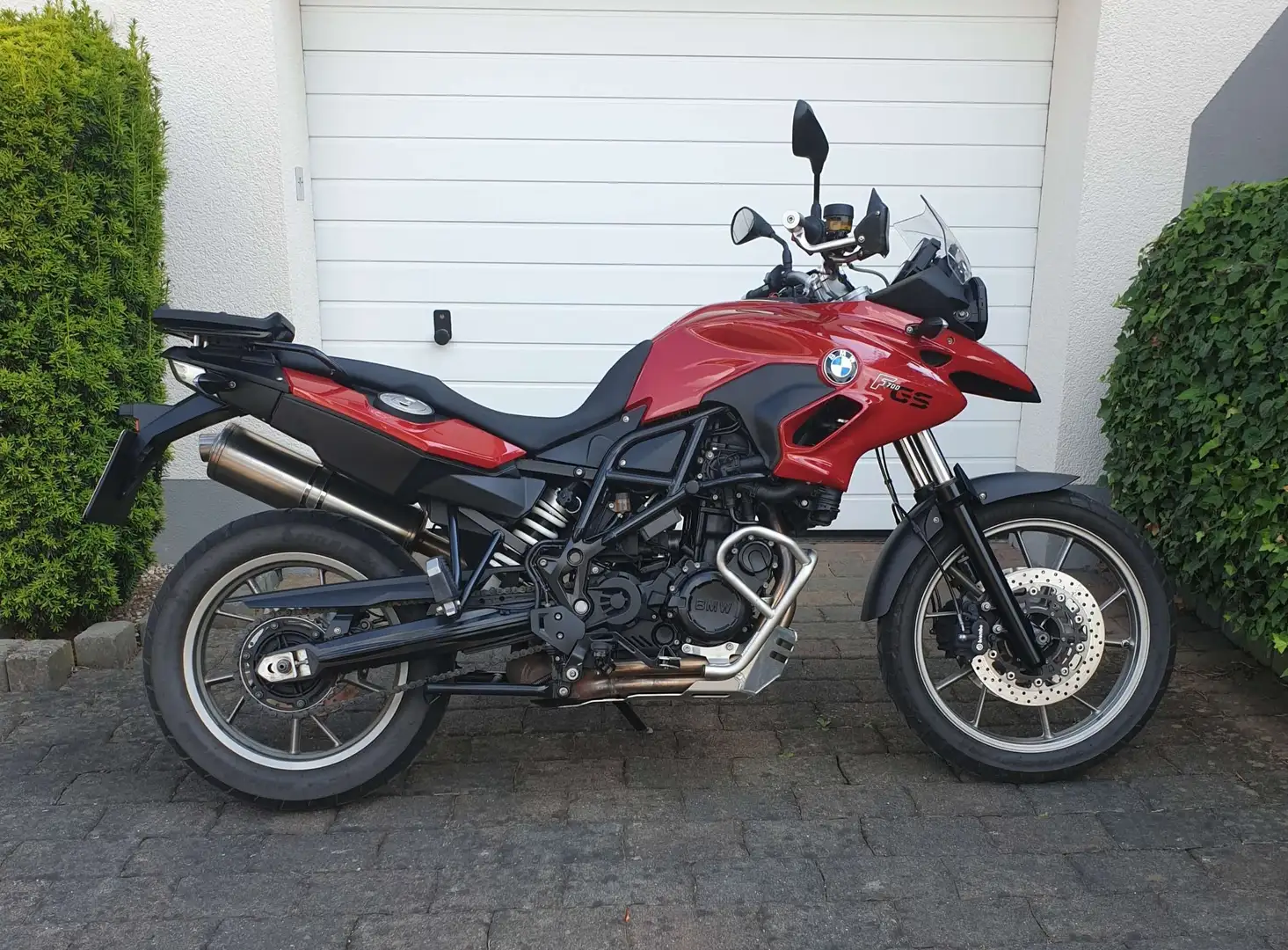 BMW F 700 GS Top Zustand,HU/AU und Inspektion neu, nur 16.394km Czerwony - 1