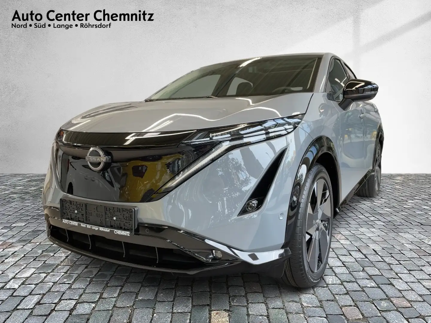 Nissan Ariya Coupé 63kWh Bestellfahrzeug LED. Navi Gris - 2