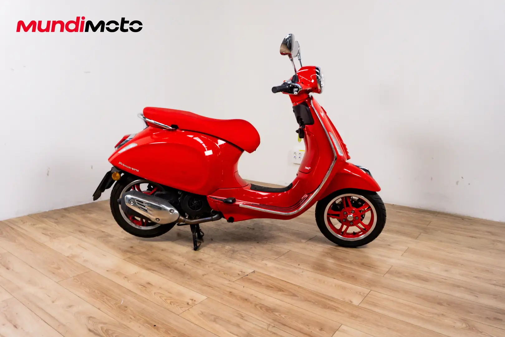 Vespa Primavera 125 - 1