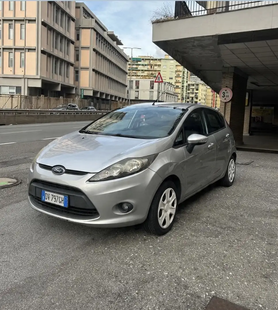 Ford Fiesta 5p 1.2 16v Titanium 82cv - 1