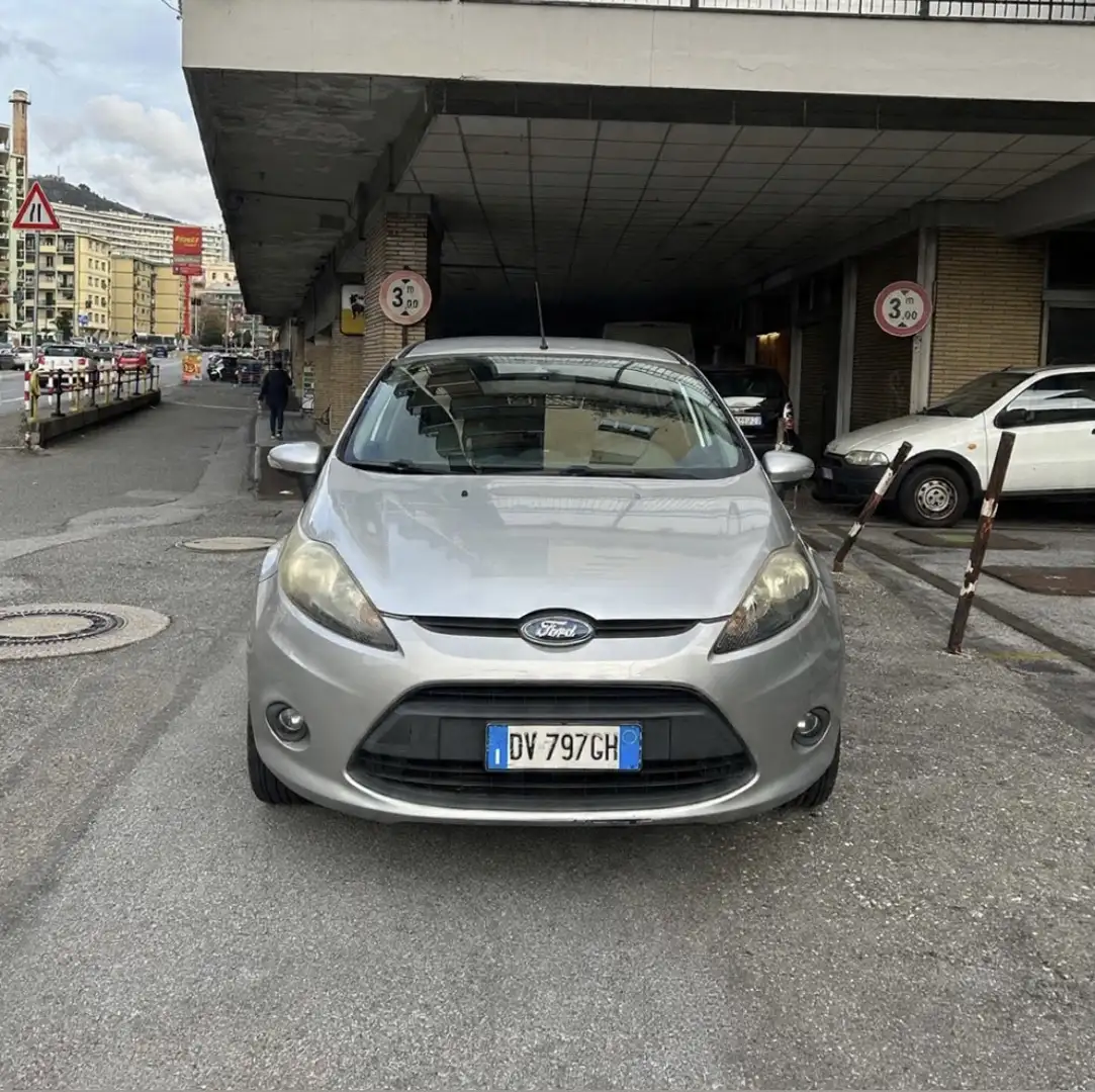 Ford Fiesta 5p 1.2 16v Titanium 82cv - 2
