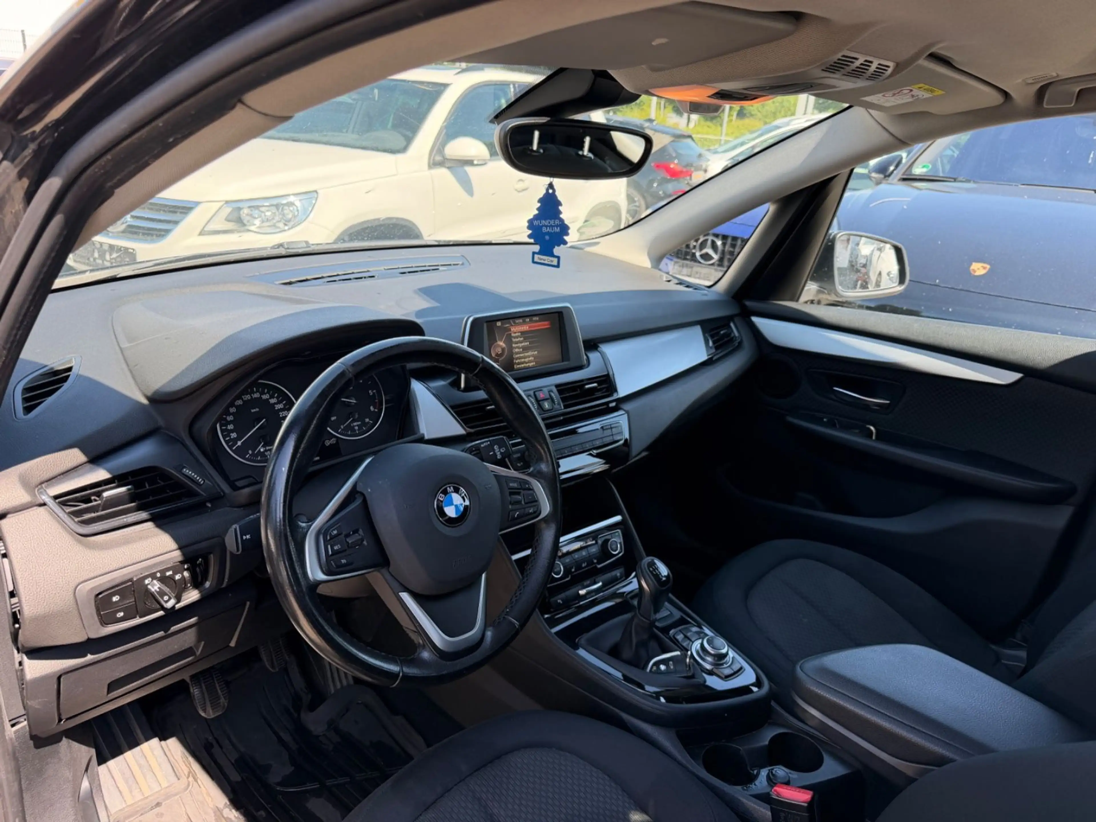 BMW 216 2 Active Tourer 216 d Advantage — photo 10
