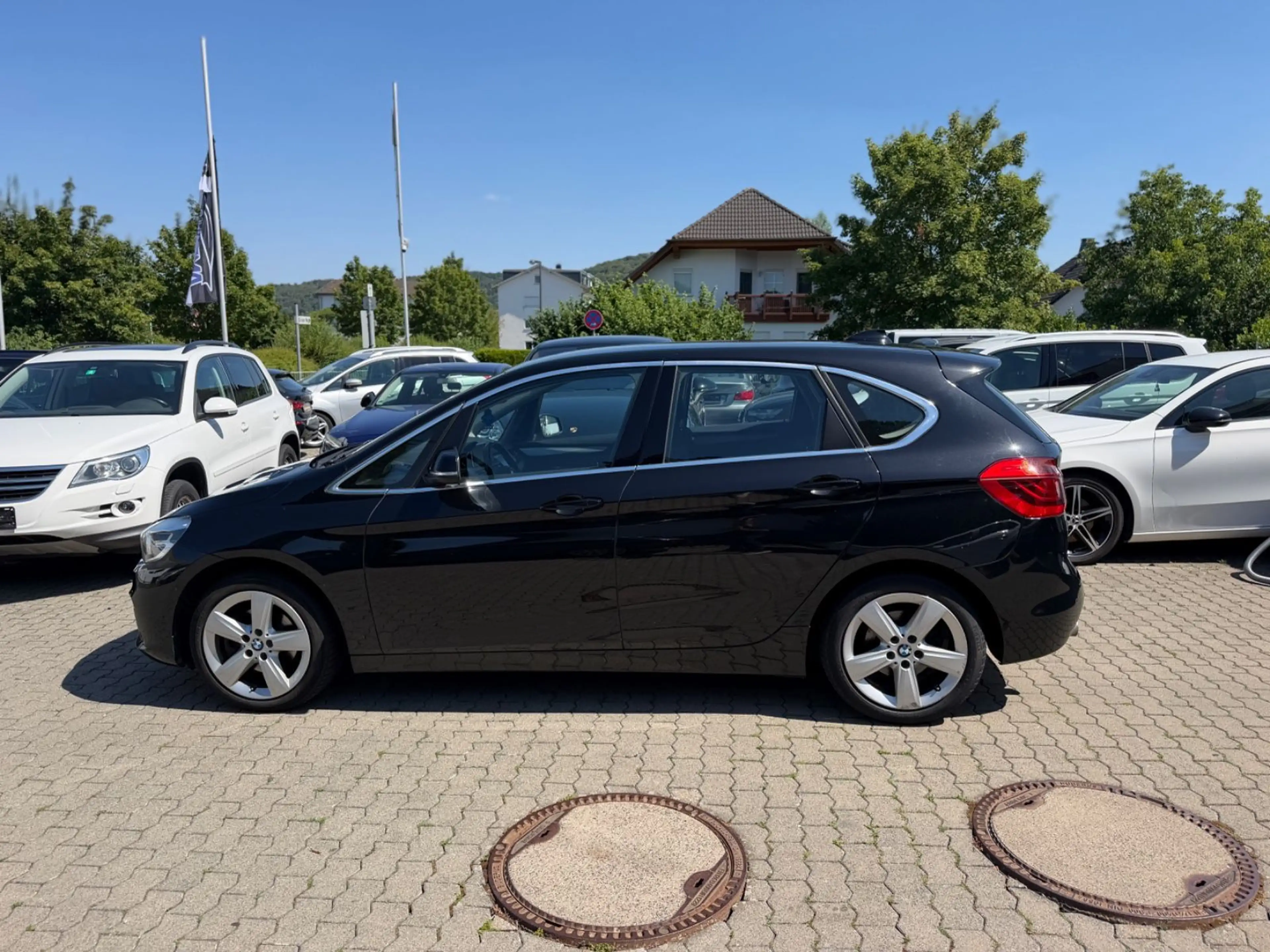 BMW 216 2 Active Tourer 216 d Advantage — photo 7