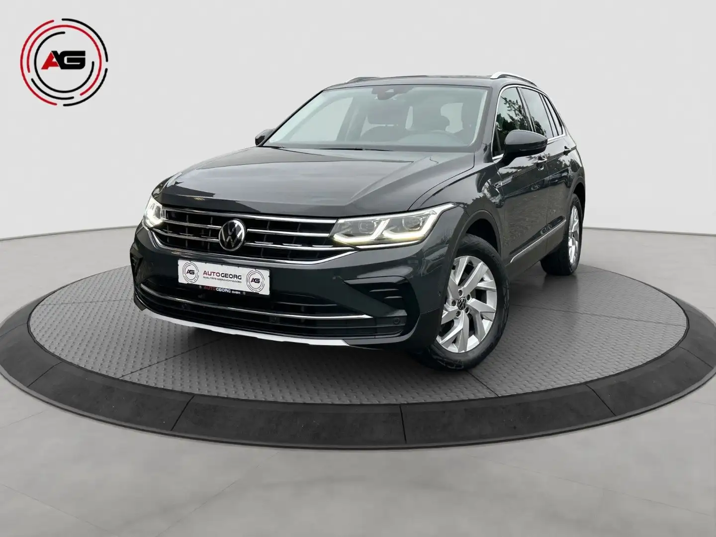 Volkswagen Tiguan 2,0 TDI 4M ACC STANDHEIZ KAM AHK SHZ LED Gris - 1