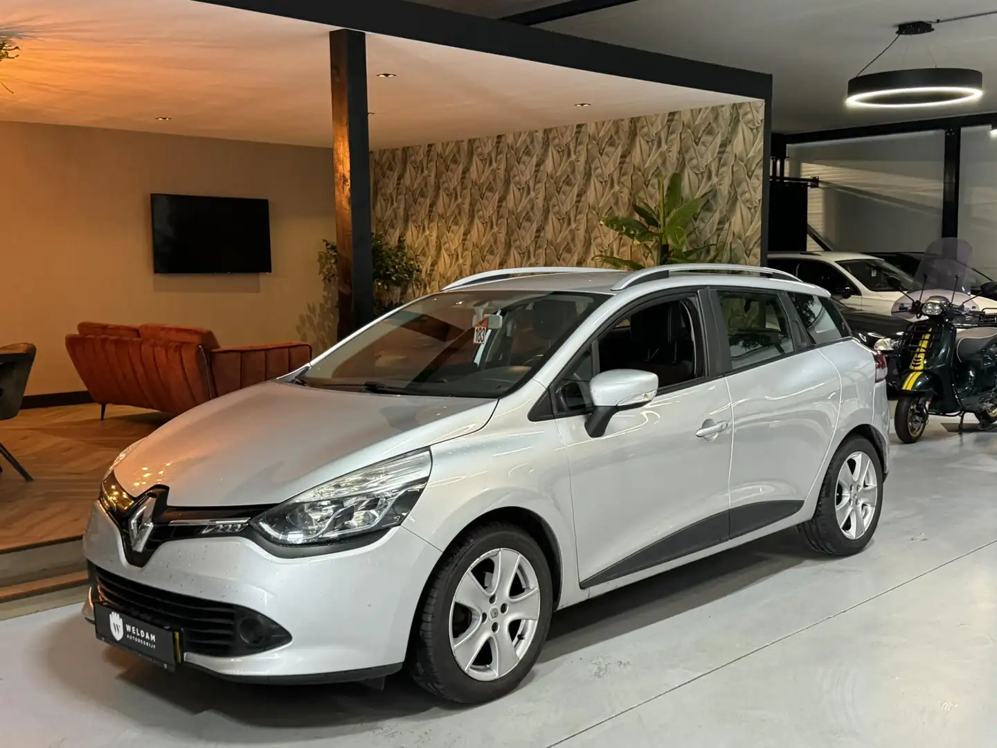 Renault Clio Estate 0.9 TCe Dynamique Trekhaak Navi Cruise Airc Grijs - 2