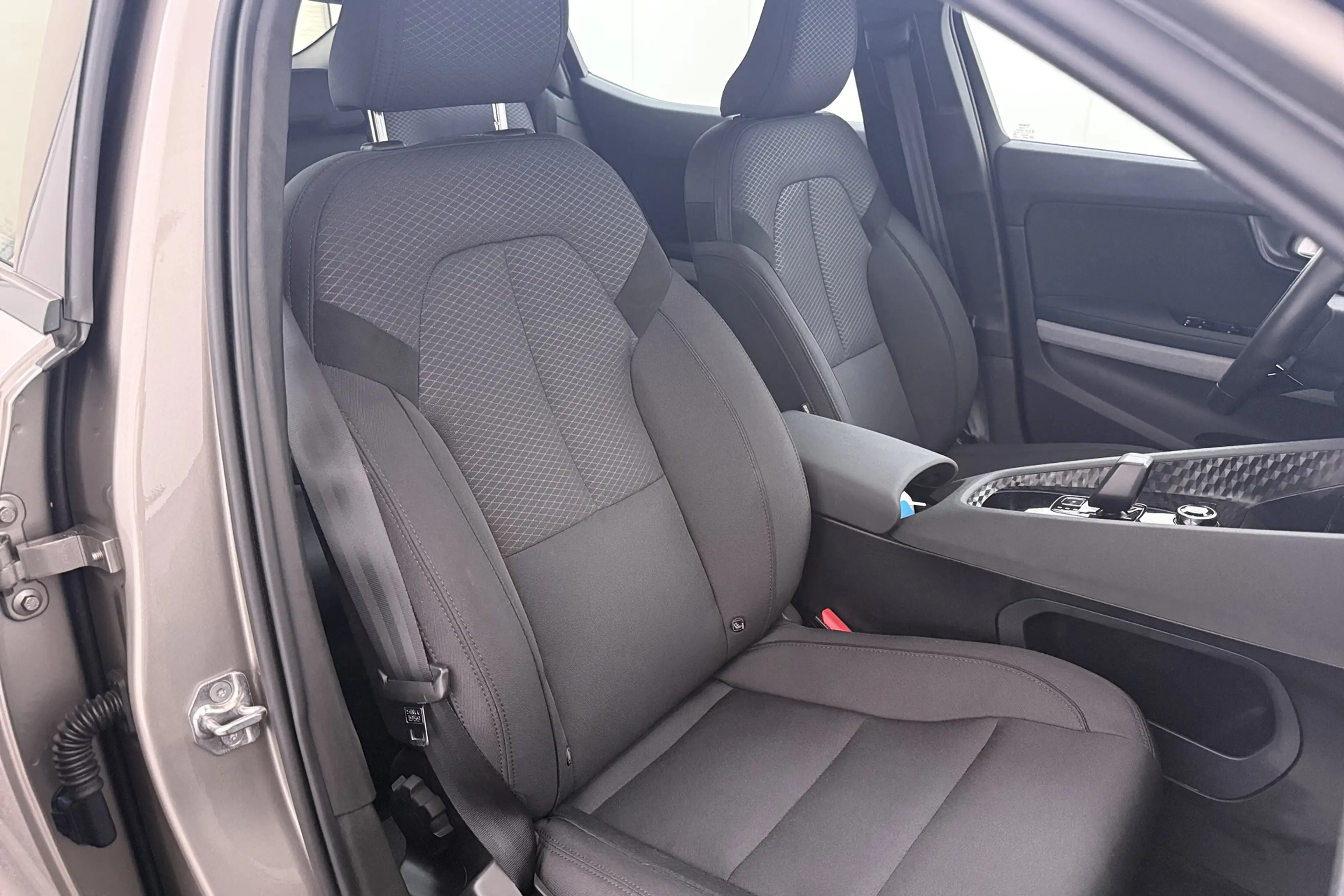 Polestar 2 Long Range 78 kWh (94%SOH) Memory Camera 19'LMV LE — photo 16