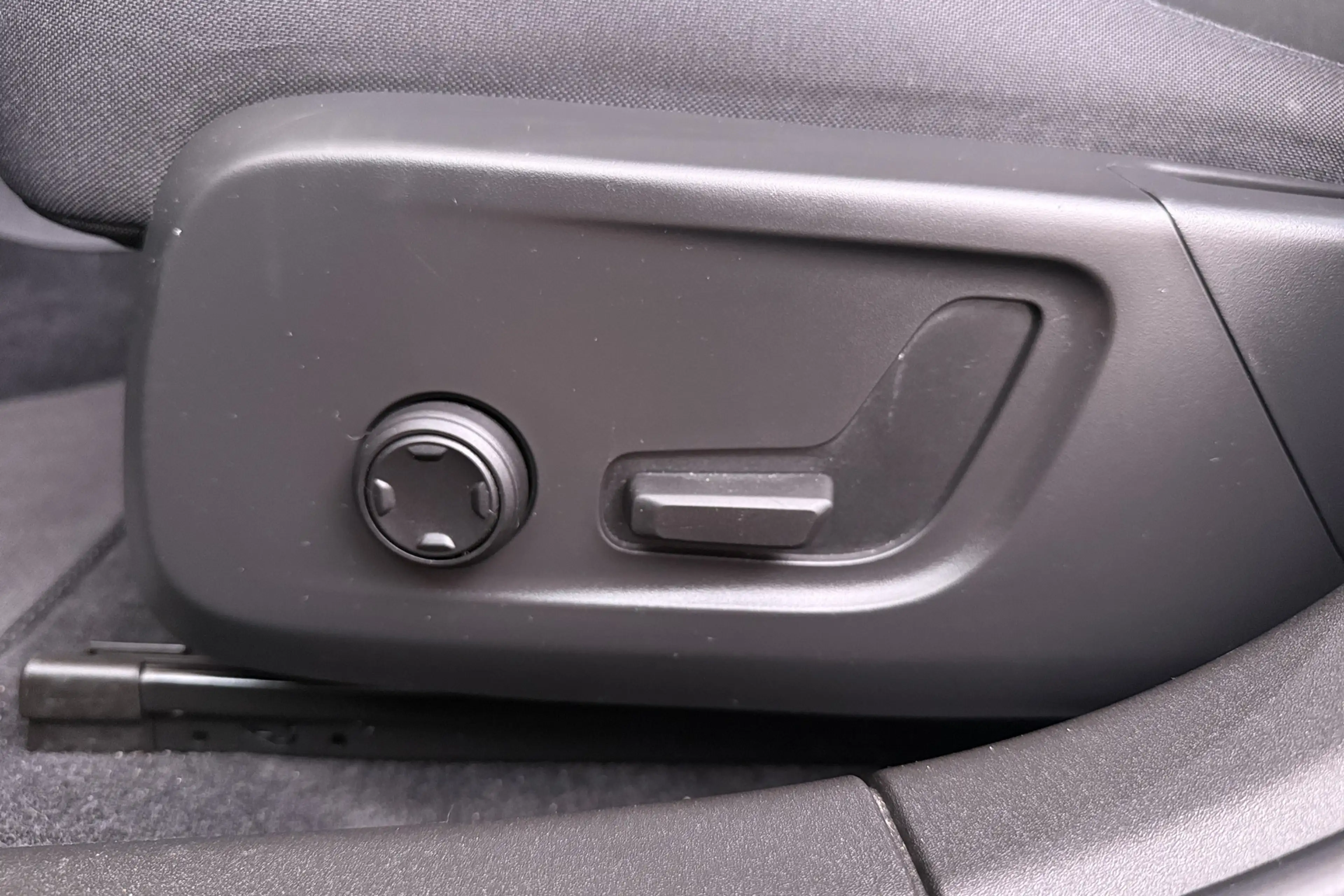 Polestar 2 Long Range 78 kWh (94%SOH) Memory Camera 19'LMV LE — photo 18