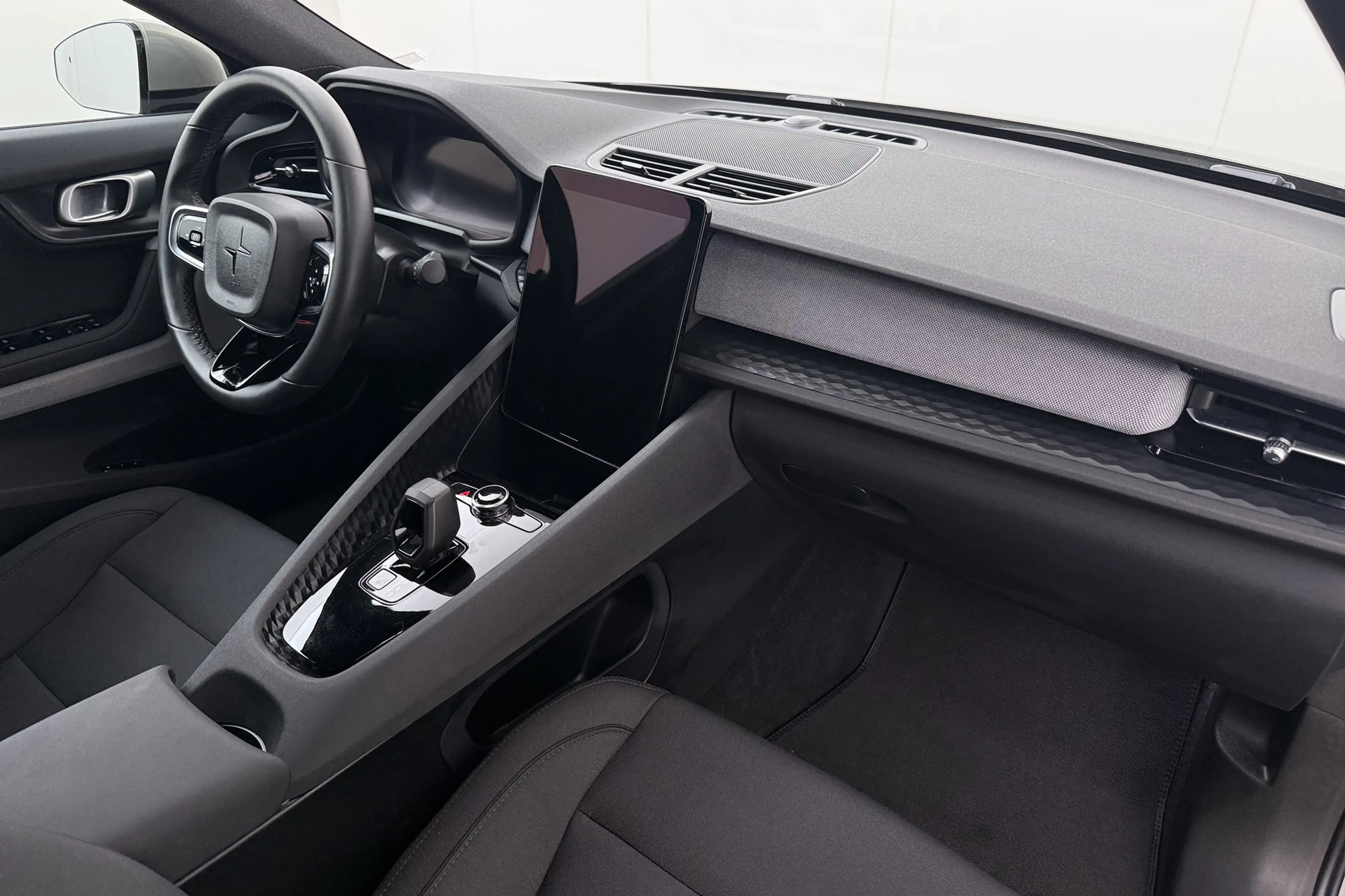 Polestar 2 Long Range 78 kWh (94%SOH) Memory Camera 19'LMV LE — photo 17