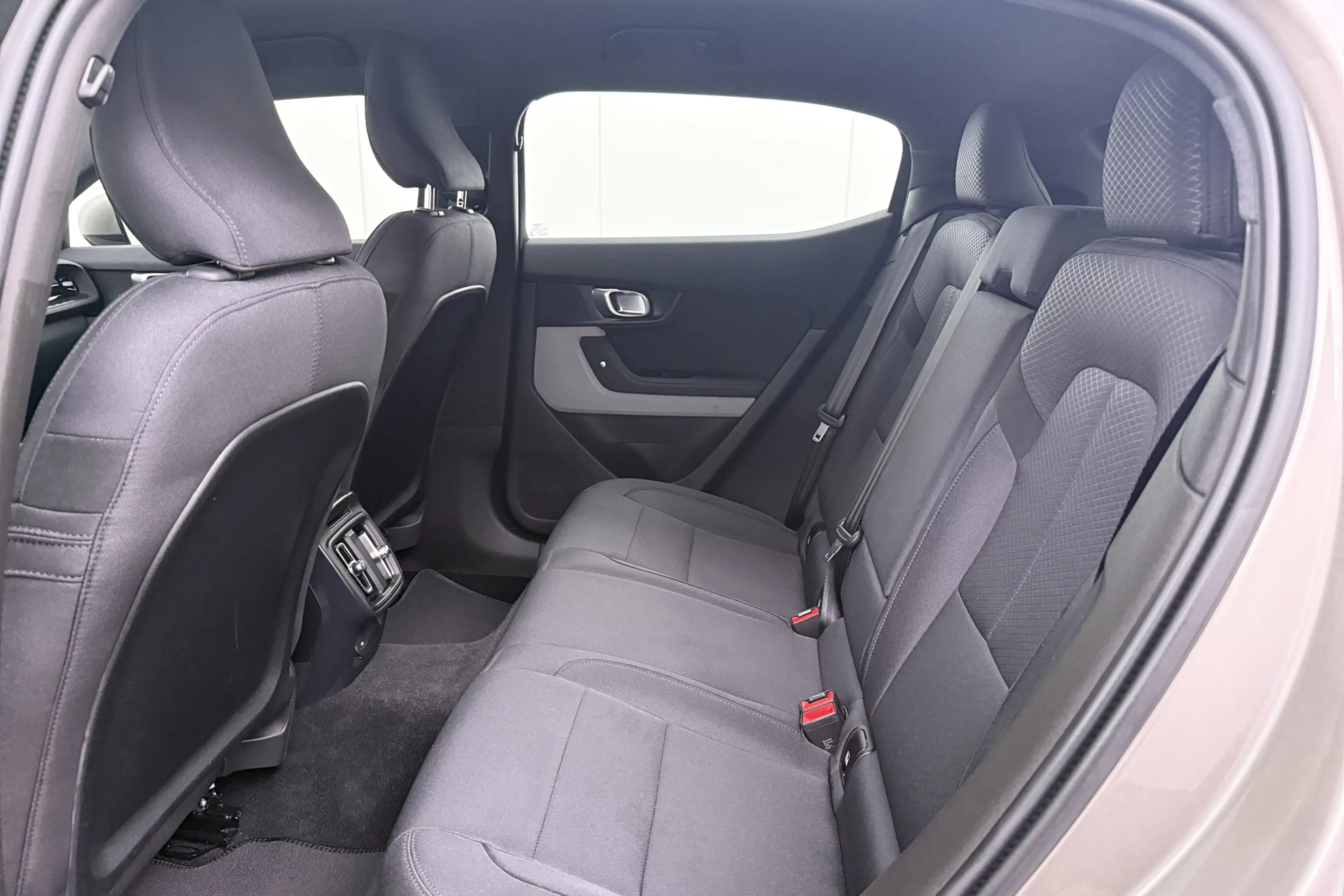 Polestar 2 Long Range 78 kWh (94%SOH) Memory Camera 19'LMV LE — photo 13