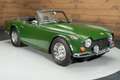 Triumph TR250 Cabriolet | 1967 Vert - thumbnail 18