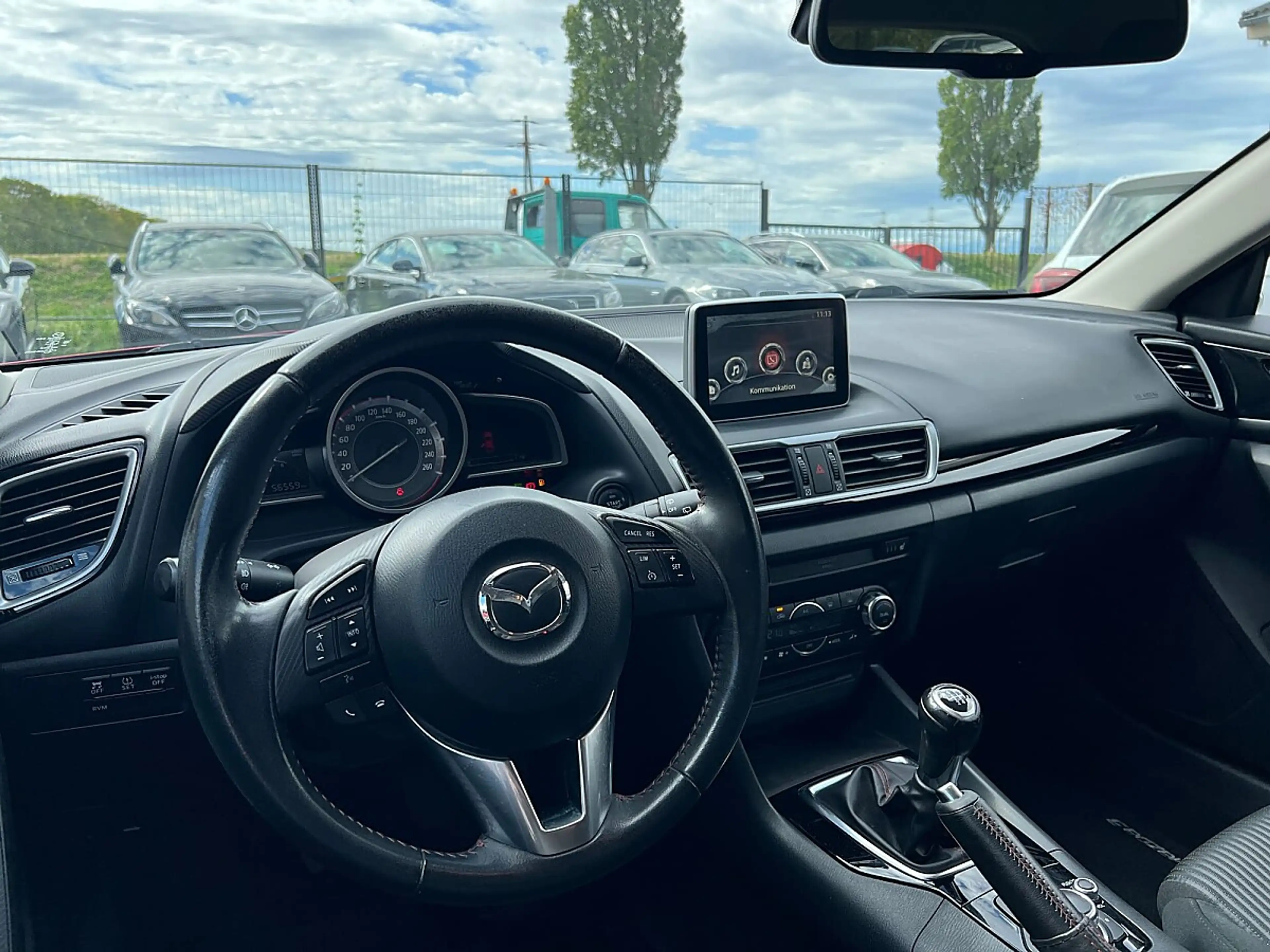 Mazda 3 Mazda3 2.0 Attraction · Sport-Bodykit eingetrag... — photo 8