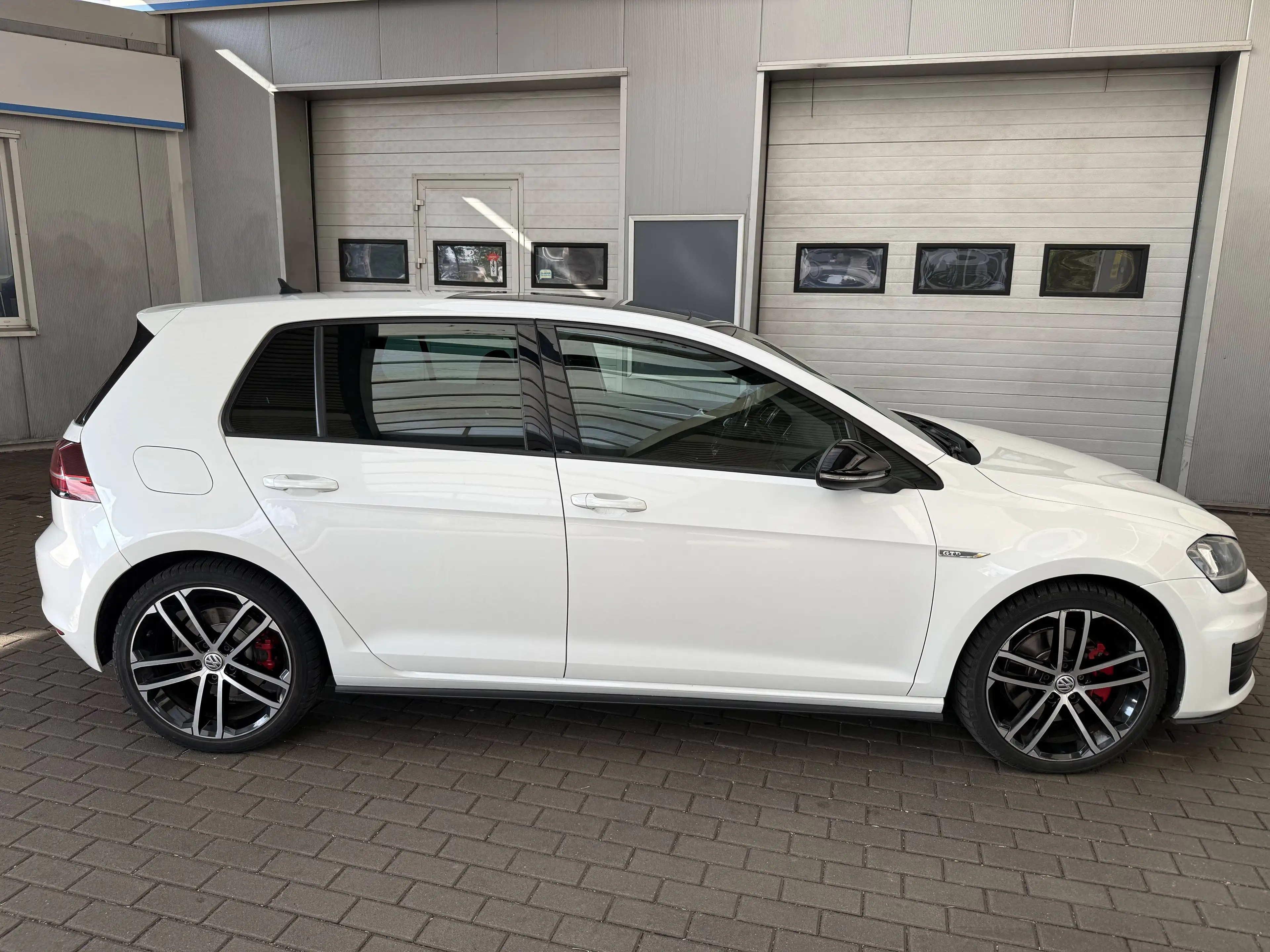 Volkswagen Golf GTD GTD BMT Automatik Virtual Tacho — photo 5