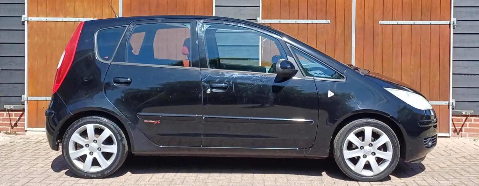 Mitsubishi Colt 1.3 Heartbeat, Airco, Trekhaak, 5 deurs en NAP Noir - 2