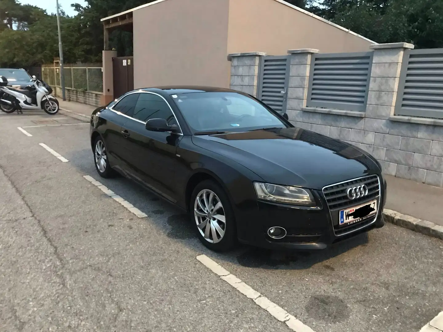 Audi A5 Coupé 1,8 TFSI Schwarz - 1