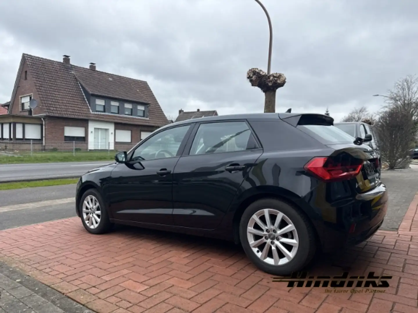 Audi A1 Sportback 30 TFSI advanced 1.0 EU6d-T Navi Digital Schwarz - 2