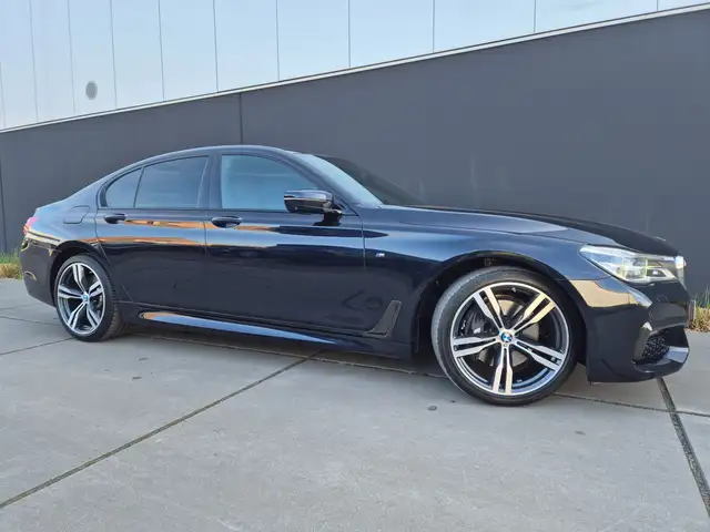 BMW 730 dAS*M-PAKKET*HUD*SOFT CLOSE*MASSAGE*DISPLAY KEY*