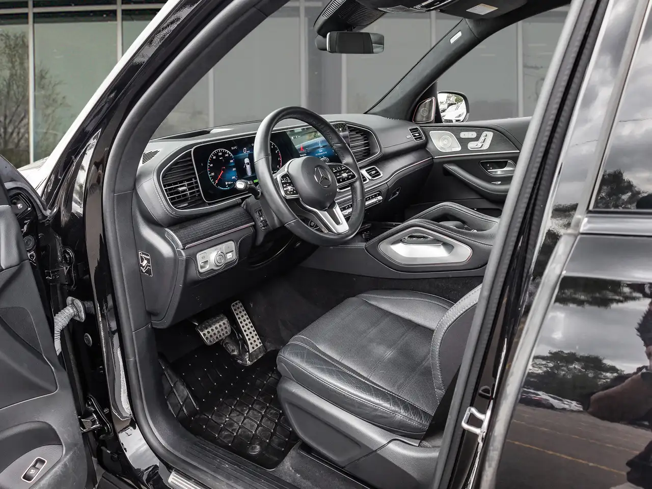 Mercedes-Benz GLS снимка Mercedes-Benz GLS