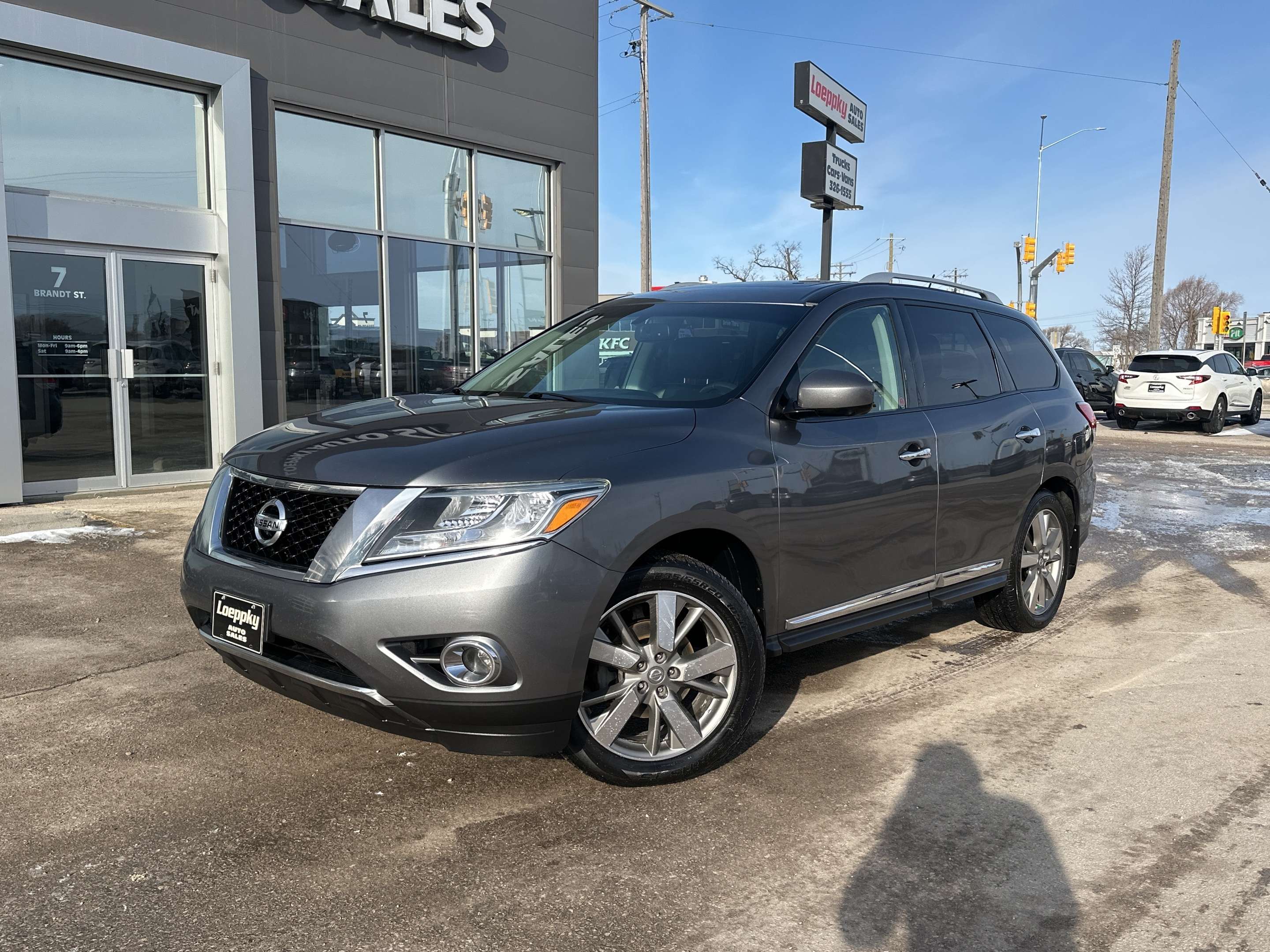 Gray 2016 Nissan Pathfinder SUV / Crossover Four-Wheel Drive Automatic