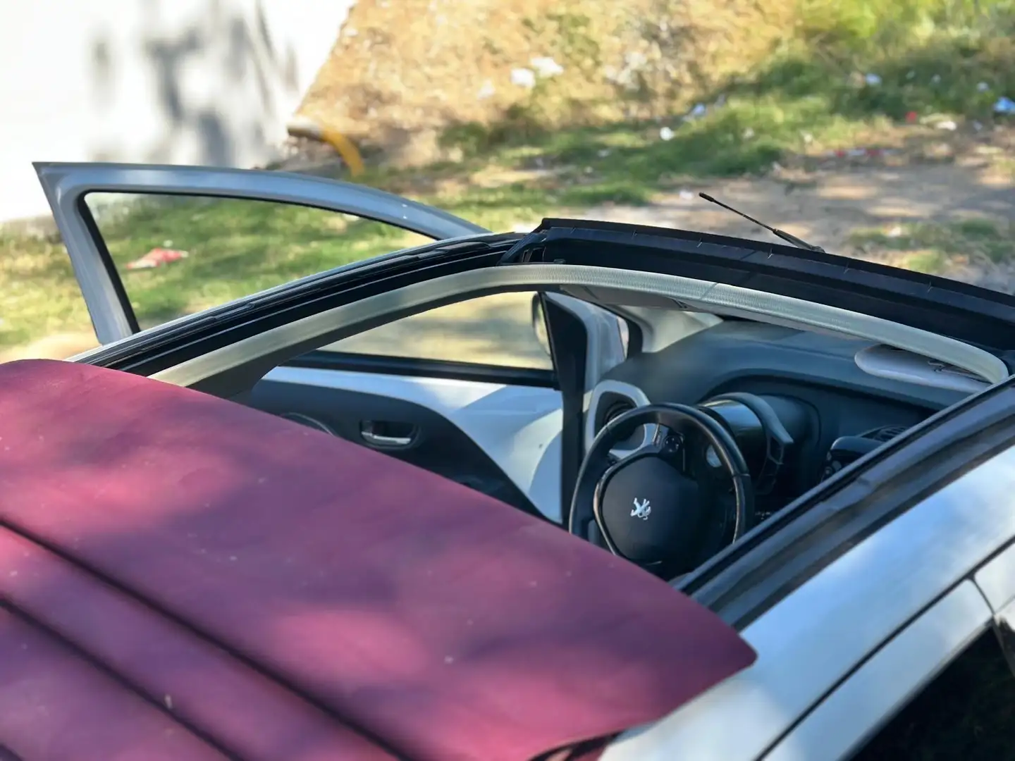 Peugeot 108 1.2 PureTech 82ch BVM5 Féline - 2