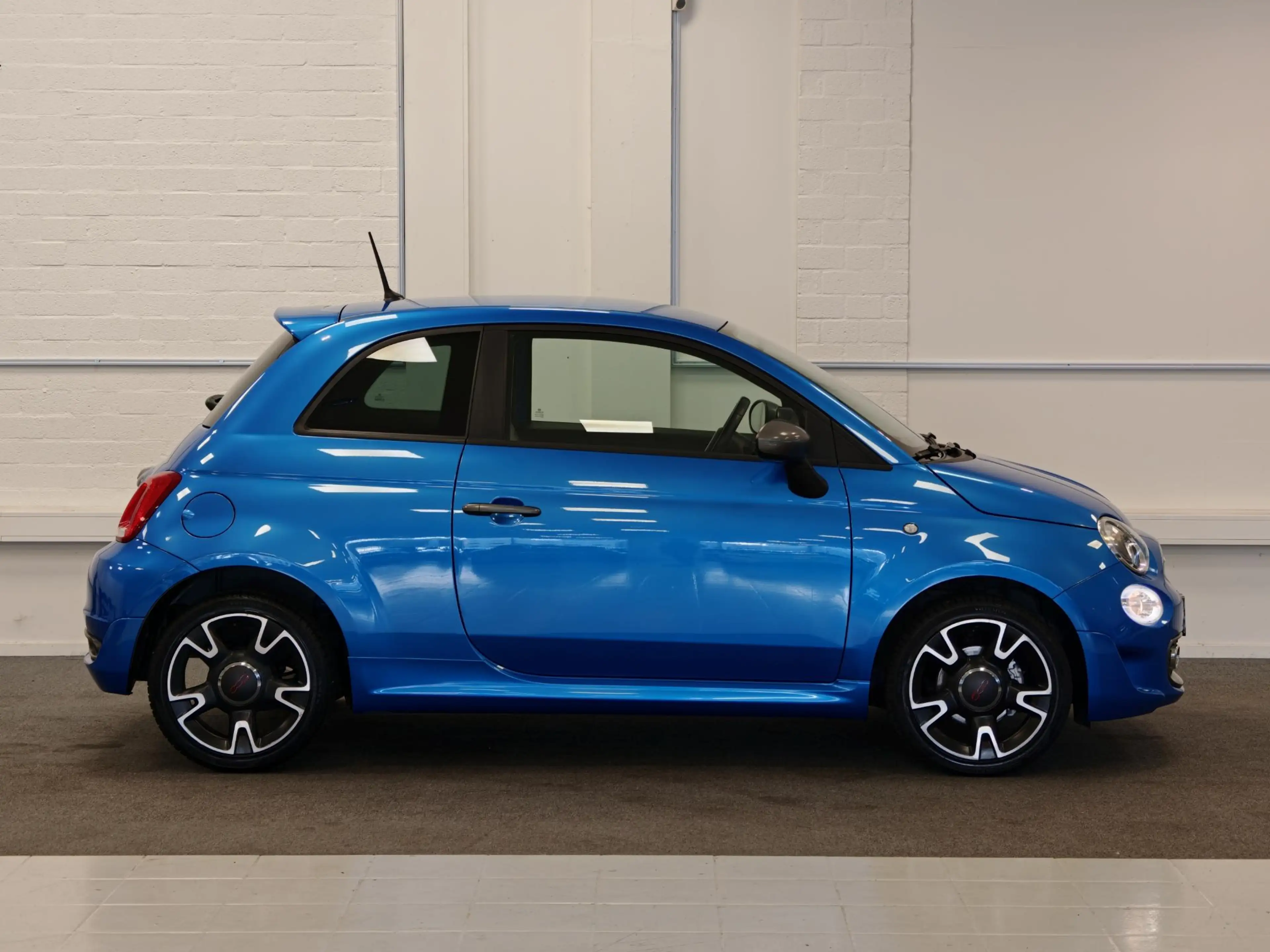Fiat 500 1.2i Sport Cruise CarPlay Allseason Blu Italia Cli — photo 4