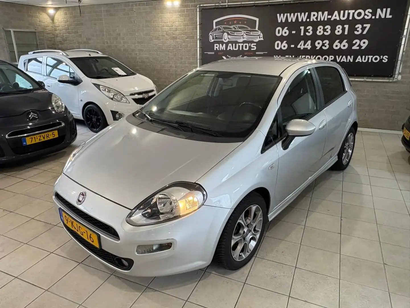 Fiat Punto Evo 0.9 TwinAir Pop Grijs - 2