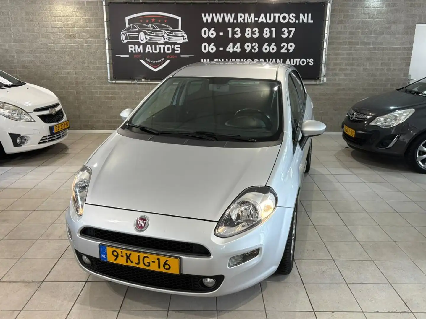 Fiat Punto Evo 0.9 TwinAir Pop Grijs - 1