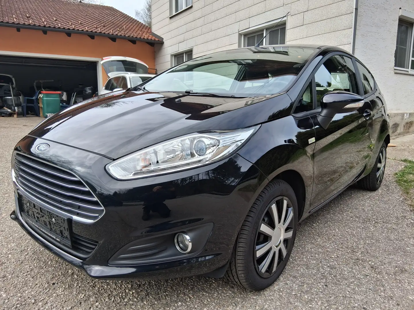 Ford Fiesta Trend 1,25 Zwart - 1