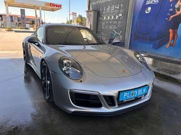 Carrera 4 GTS Leder Alcantara Navi LED