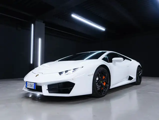 Lamborghini Huracan Coupe 5.2 580 rwd