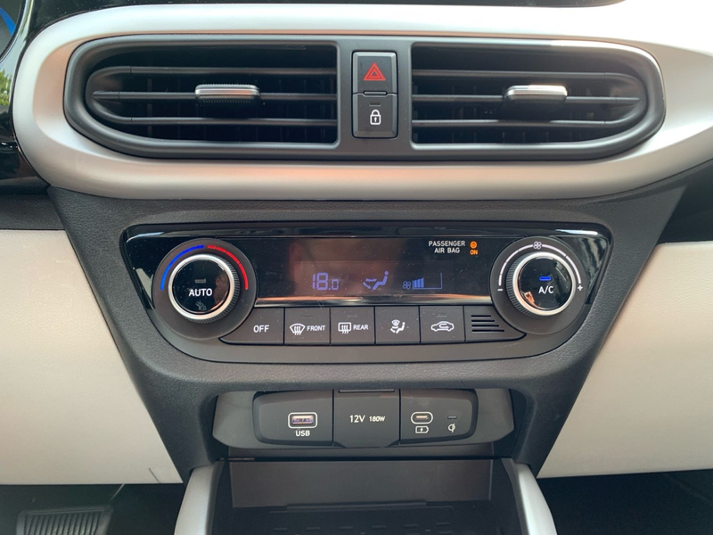 Hyundai i10 1.2 Automatik Prime Navi Kamera — photo 11
