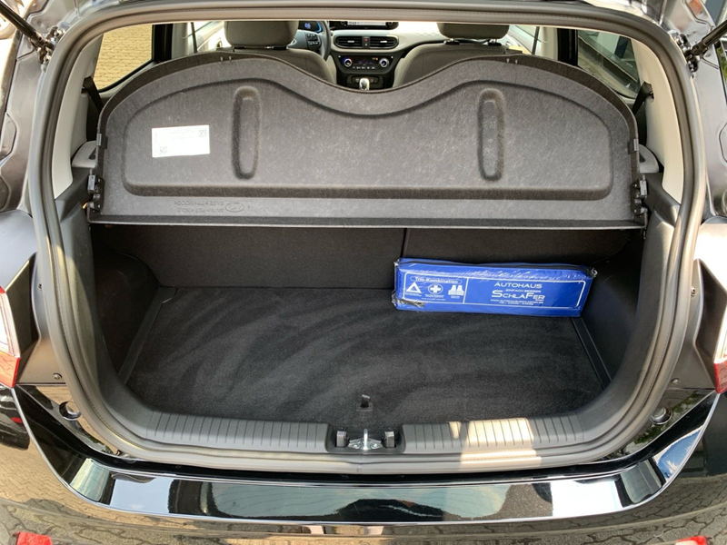 Hyundai i10 1.2 Automatik Prime Navi Kamera — photo 12