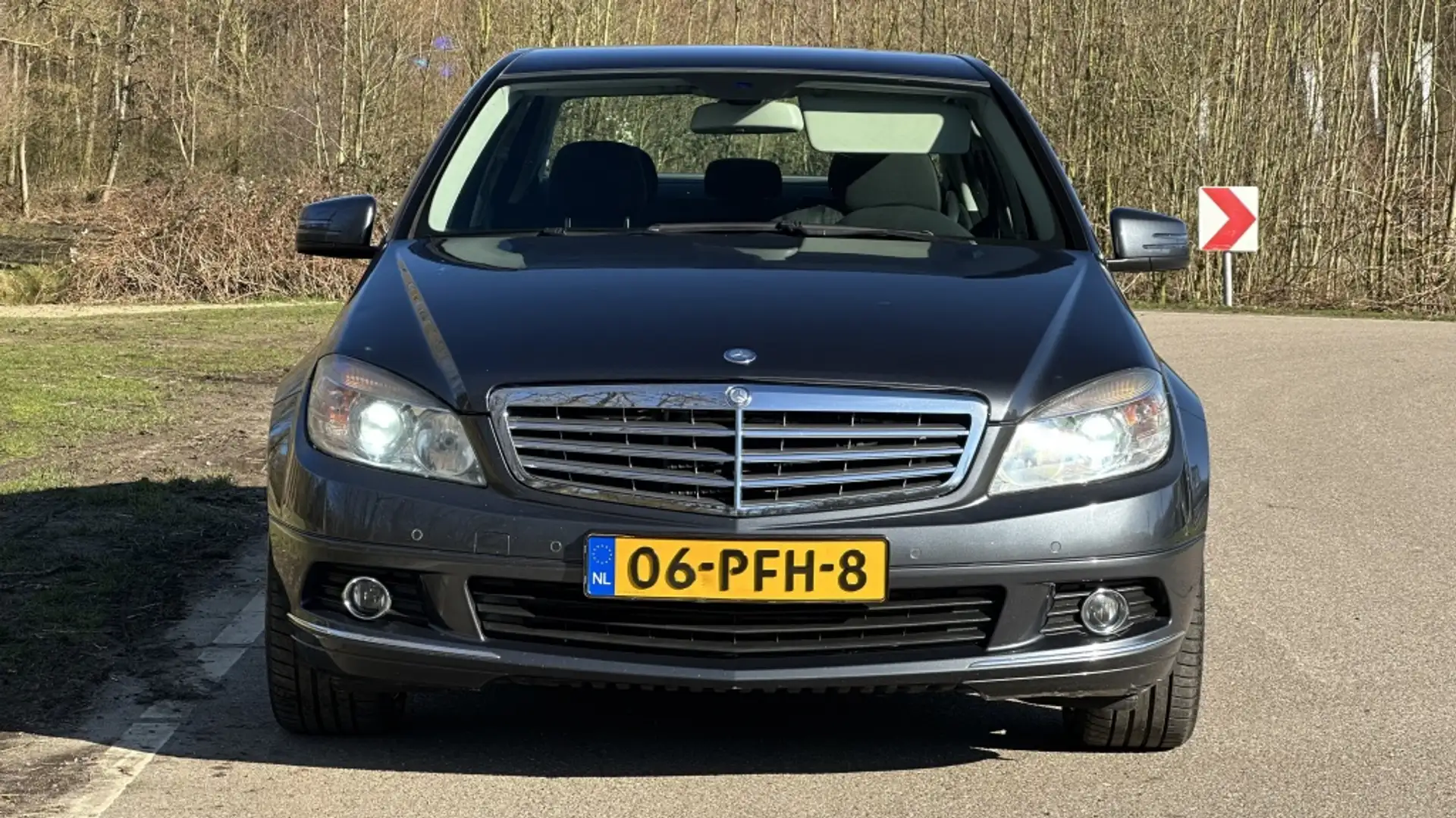 Mercedes-Benz C 180 CGI - Elegance - 2011 - NAP Grau - 2