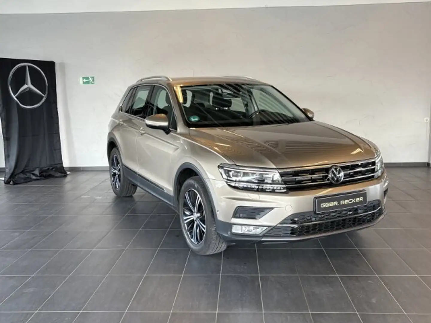 Volkswagen Tiguan Tiguan 2.0 TSI Highline 4Motion Beige - 1