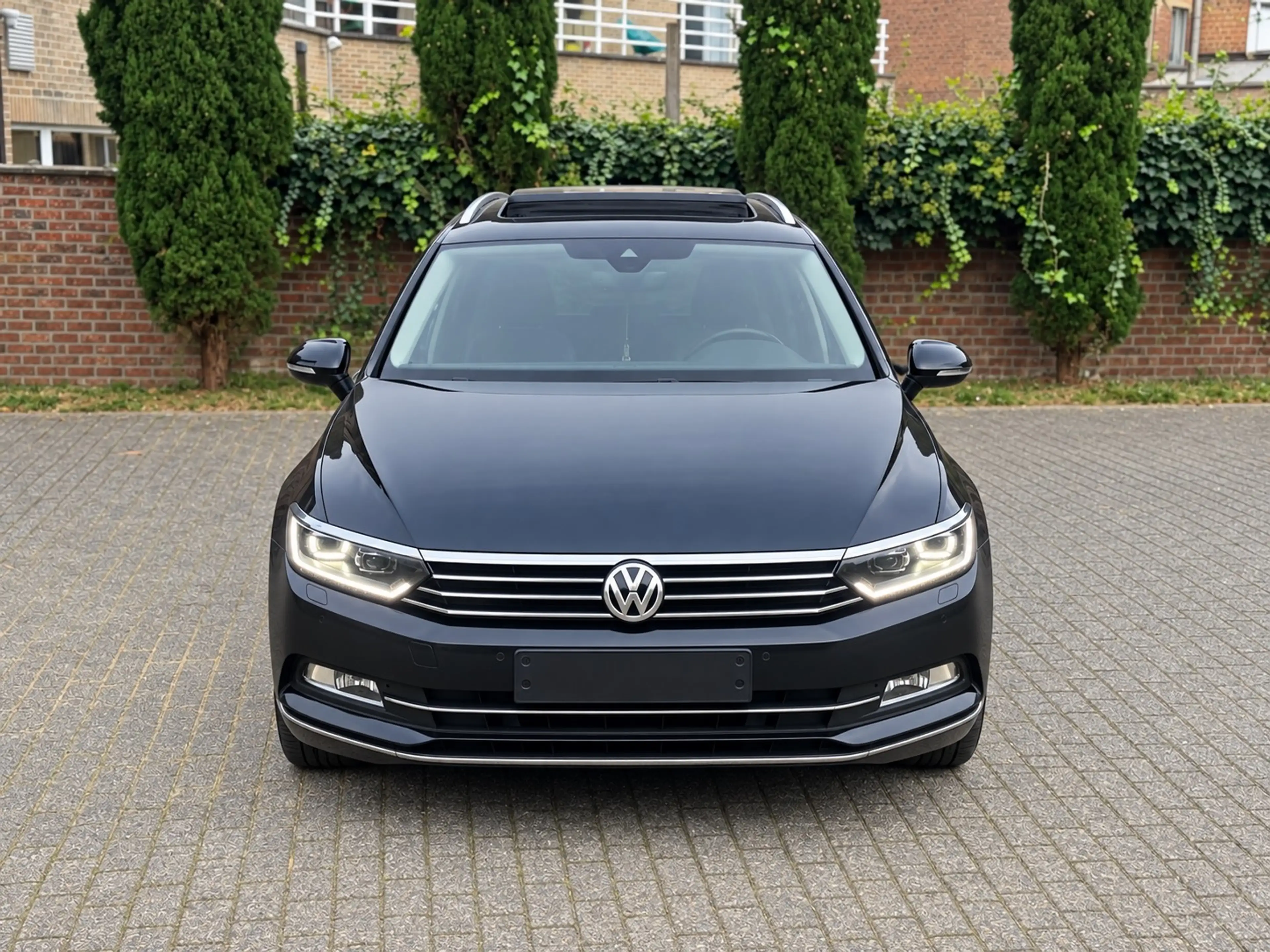 Volkswagen Passat Variant Passat SW 1.6 CR TDi Trendline DSG — photo 6