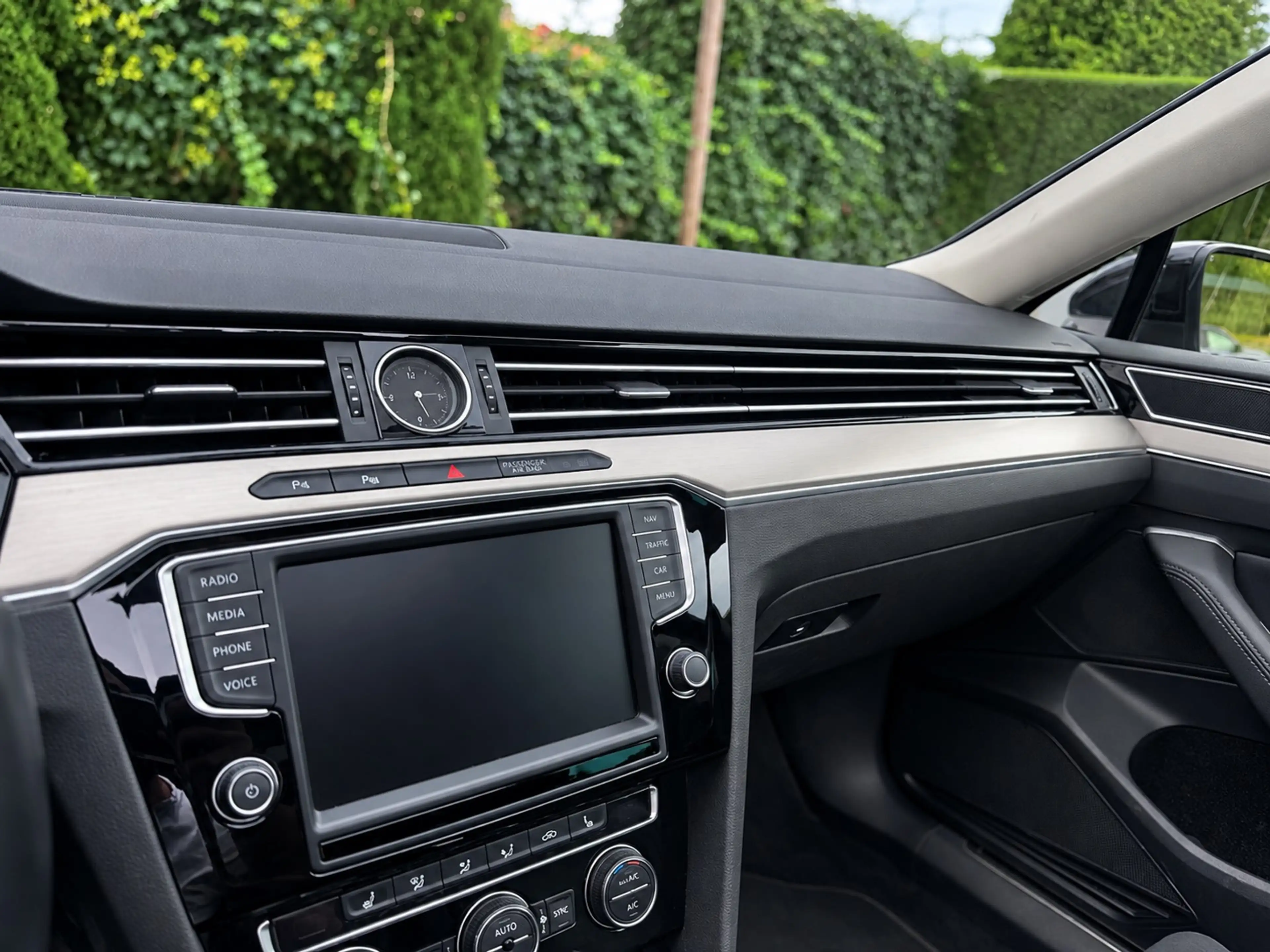 Volkswagen Passat Variant Passat SW 1.6 CR TDi Trendline DSG — photo 14