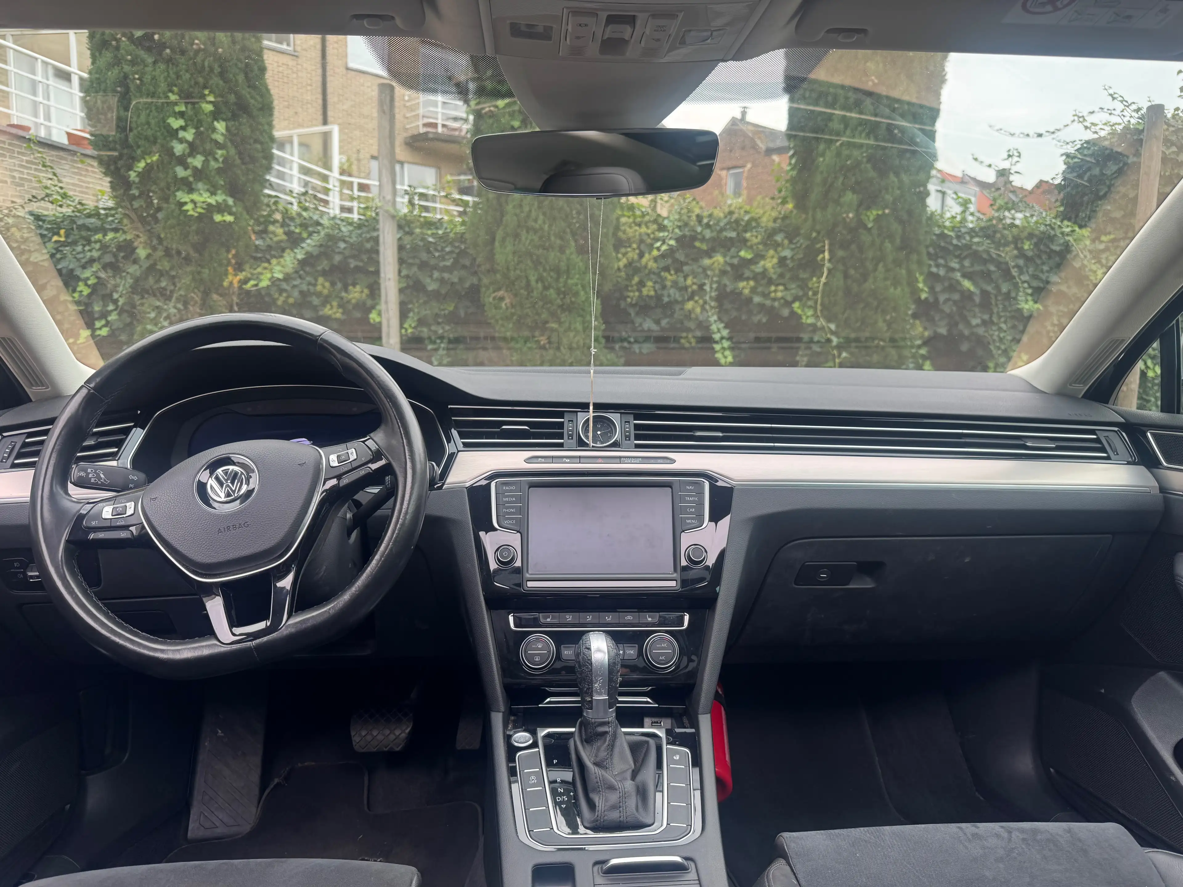 Volkswagen Passat Variant Passat SW 1.6 CR TDi Trendline DSG — photo 9