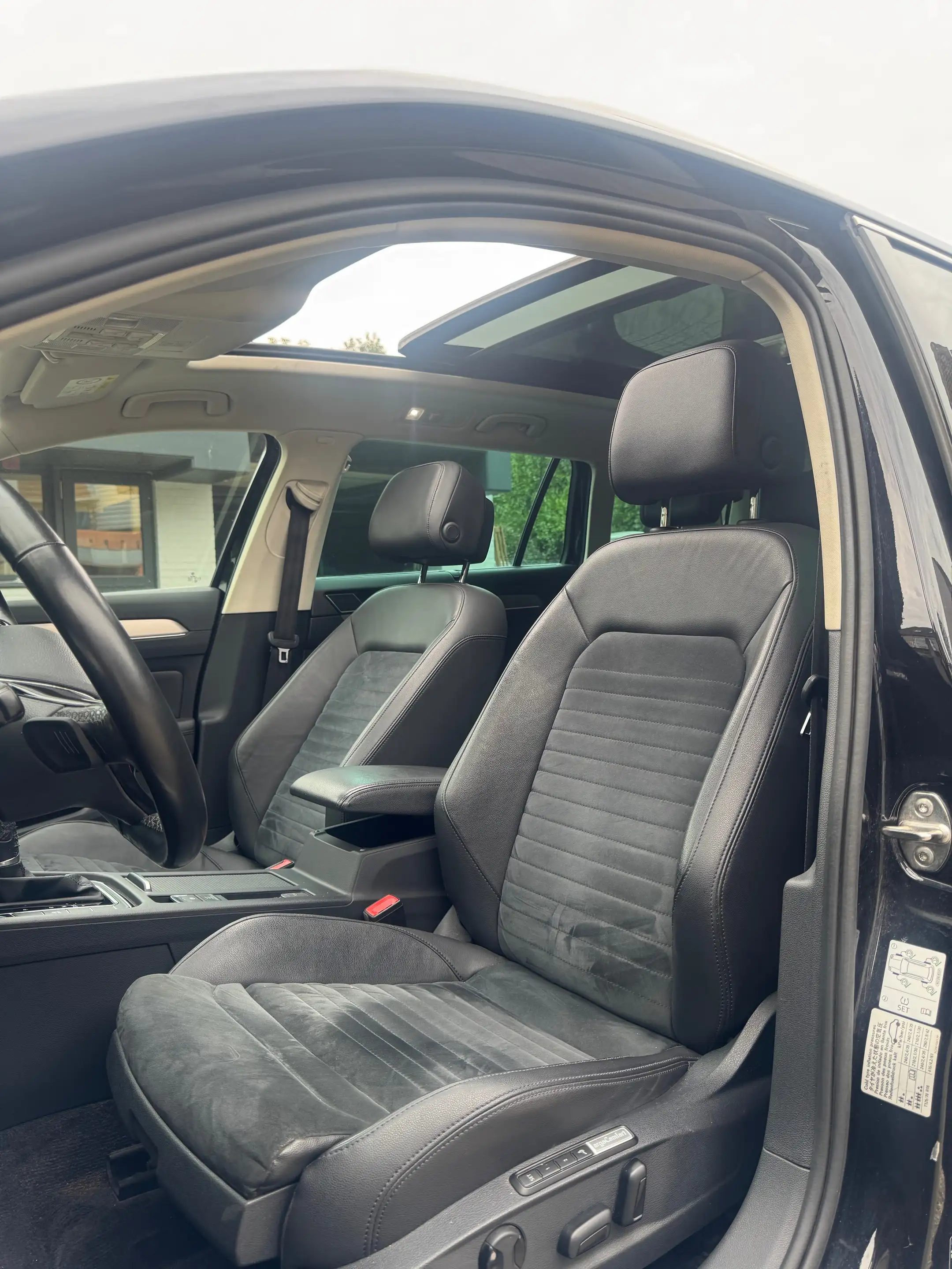 Volkswagen Passat Variant Passat SW 1.6 CR TDi Trendline DSG — photo 11