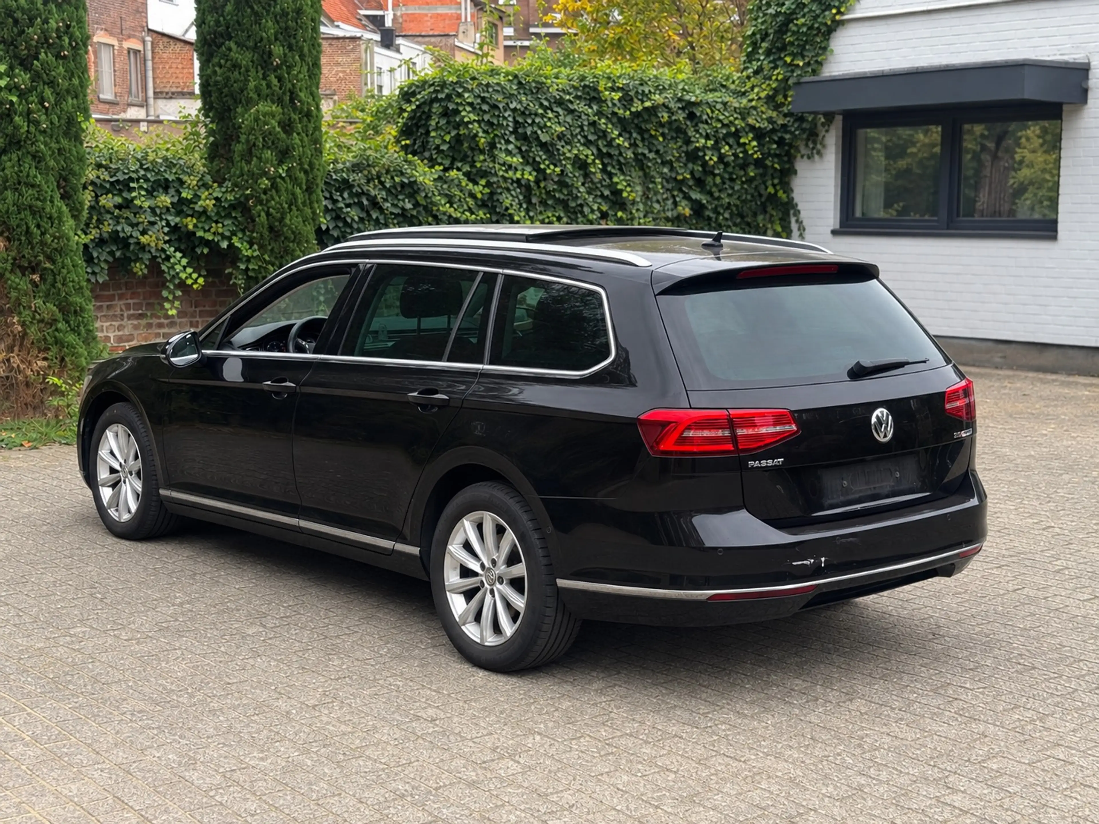 Volkswagen Passat Variant Passat SW 1.6 CR TDi Trendline DSG — photo 2