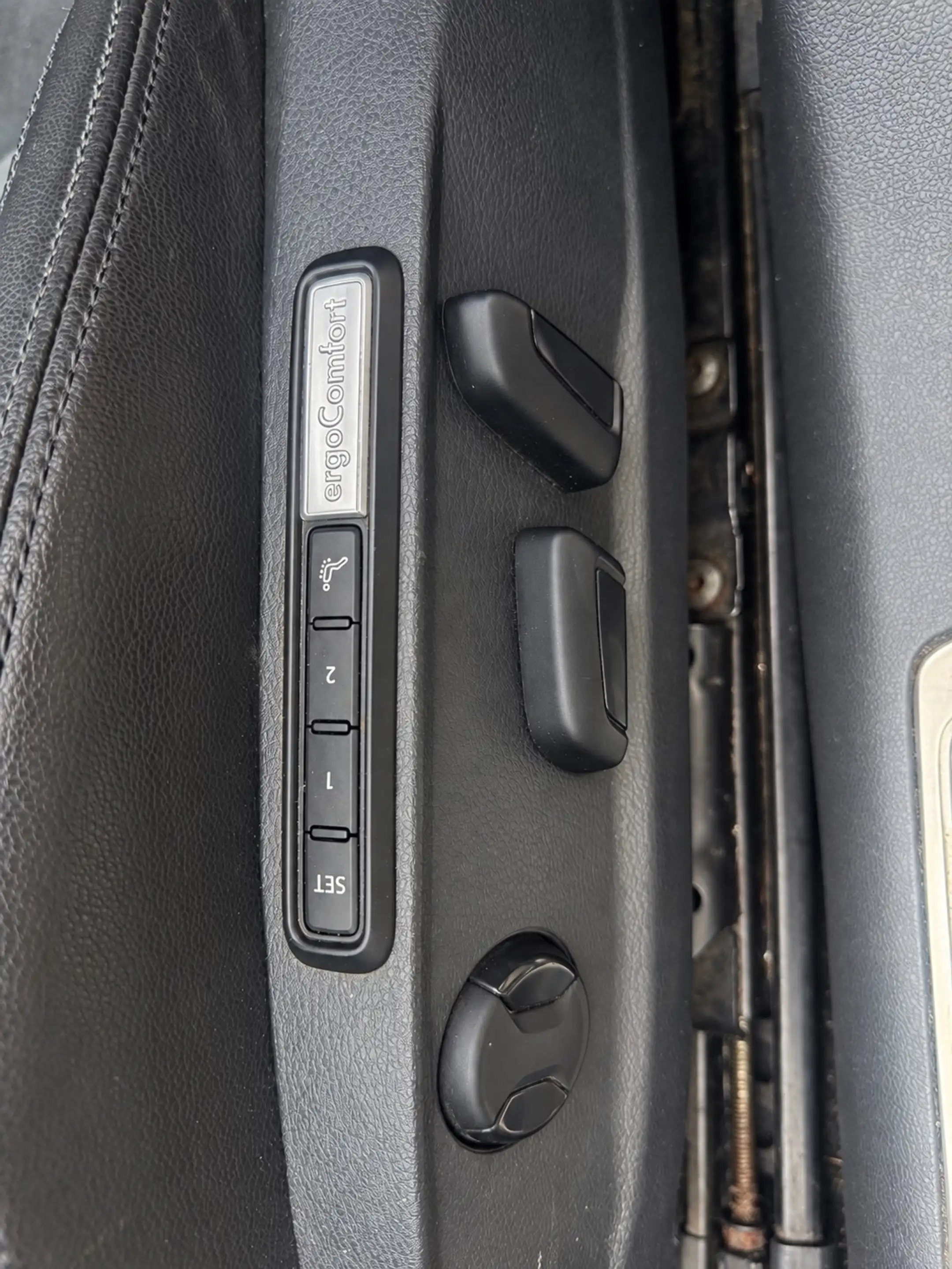 Volkswagen Passat Variant Passat SW 1.6 CR TDi Trendline DSG — photo 15