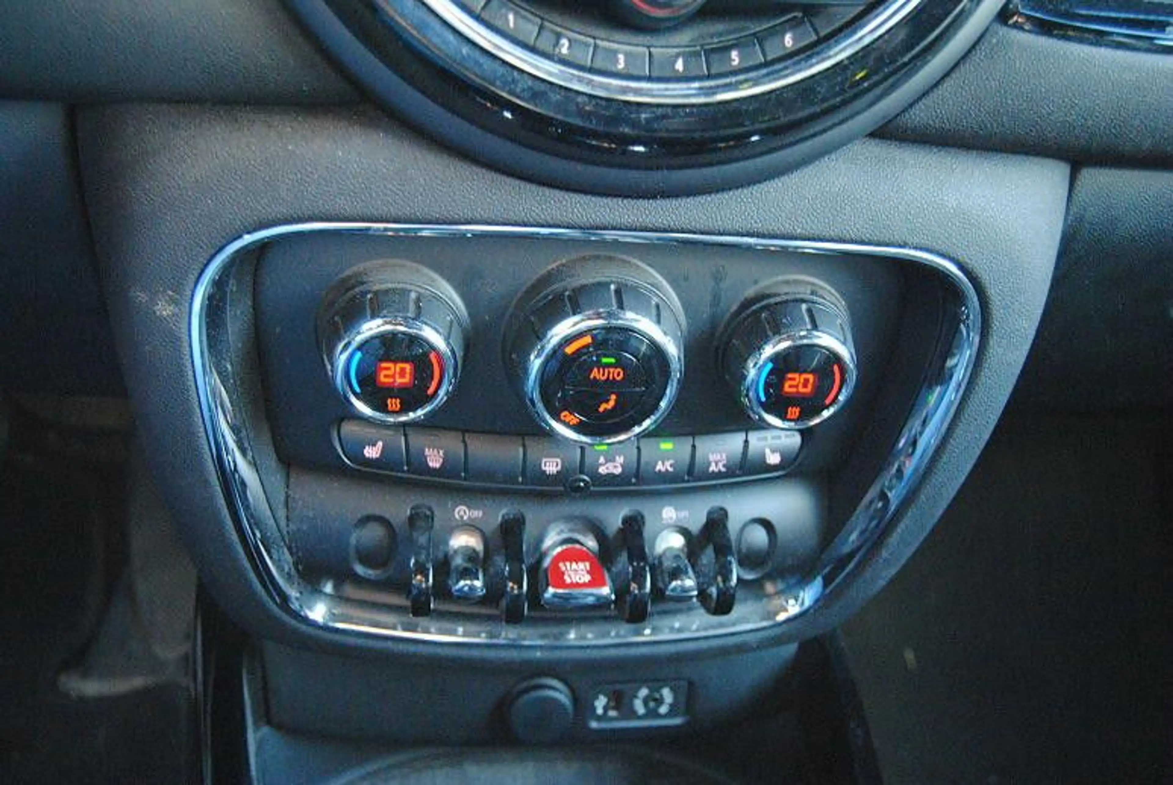 MINI Cooper D Clubman .Navi.8xRäder.Scheckheft gepfl. — photo 12