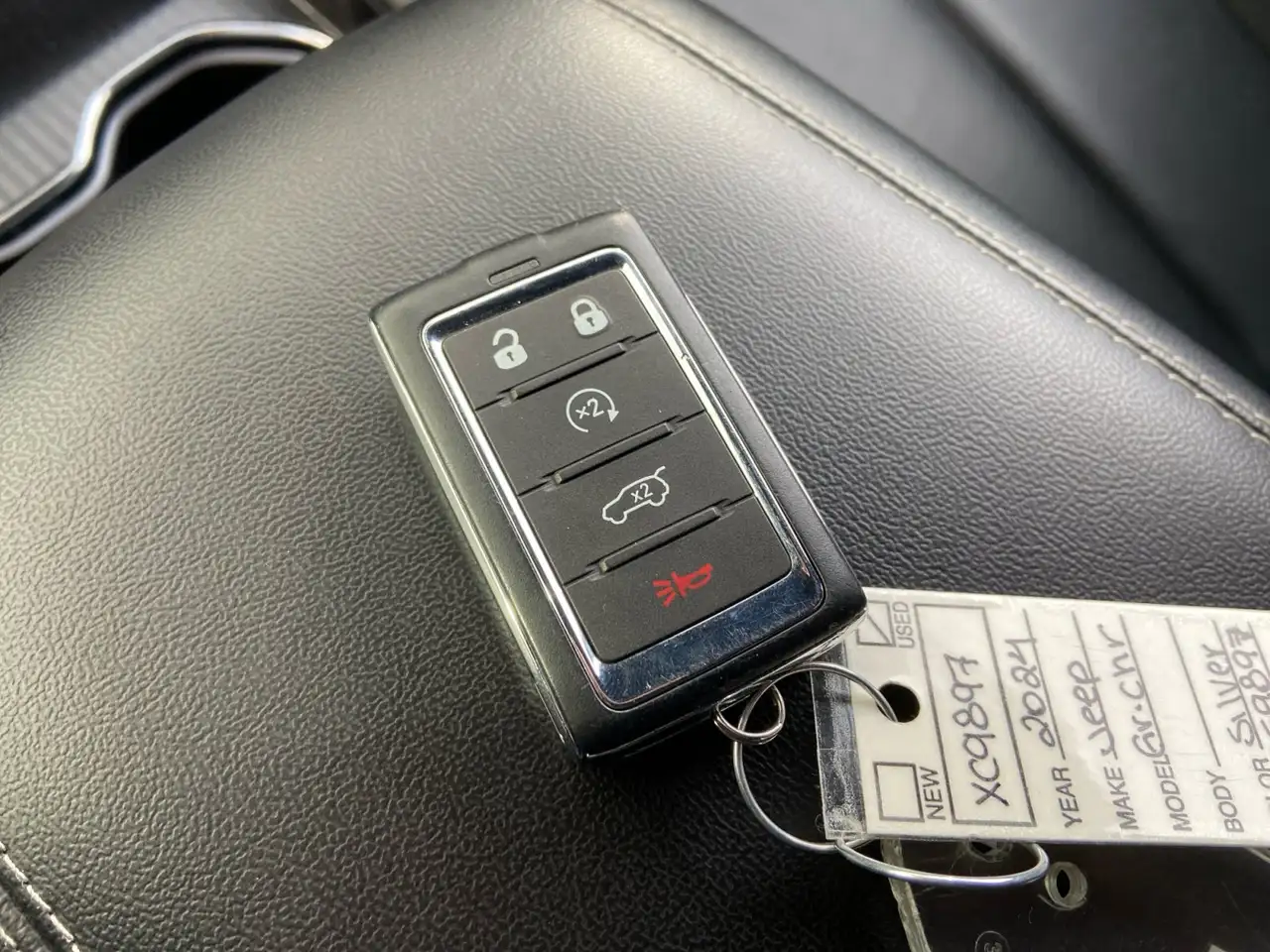 Jeep Grand Cherokee снимка Jeep Grand Cherokee