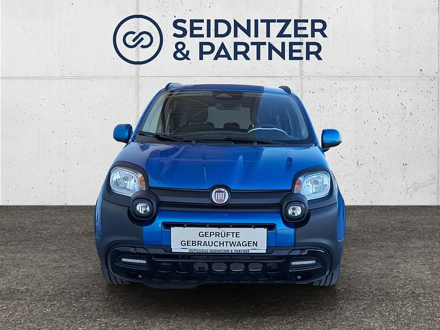 Fiat Panda / Pandina Cross 4x2 FireFly Hybrid 70 Blau - 2