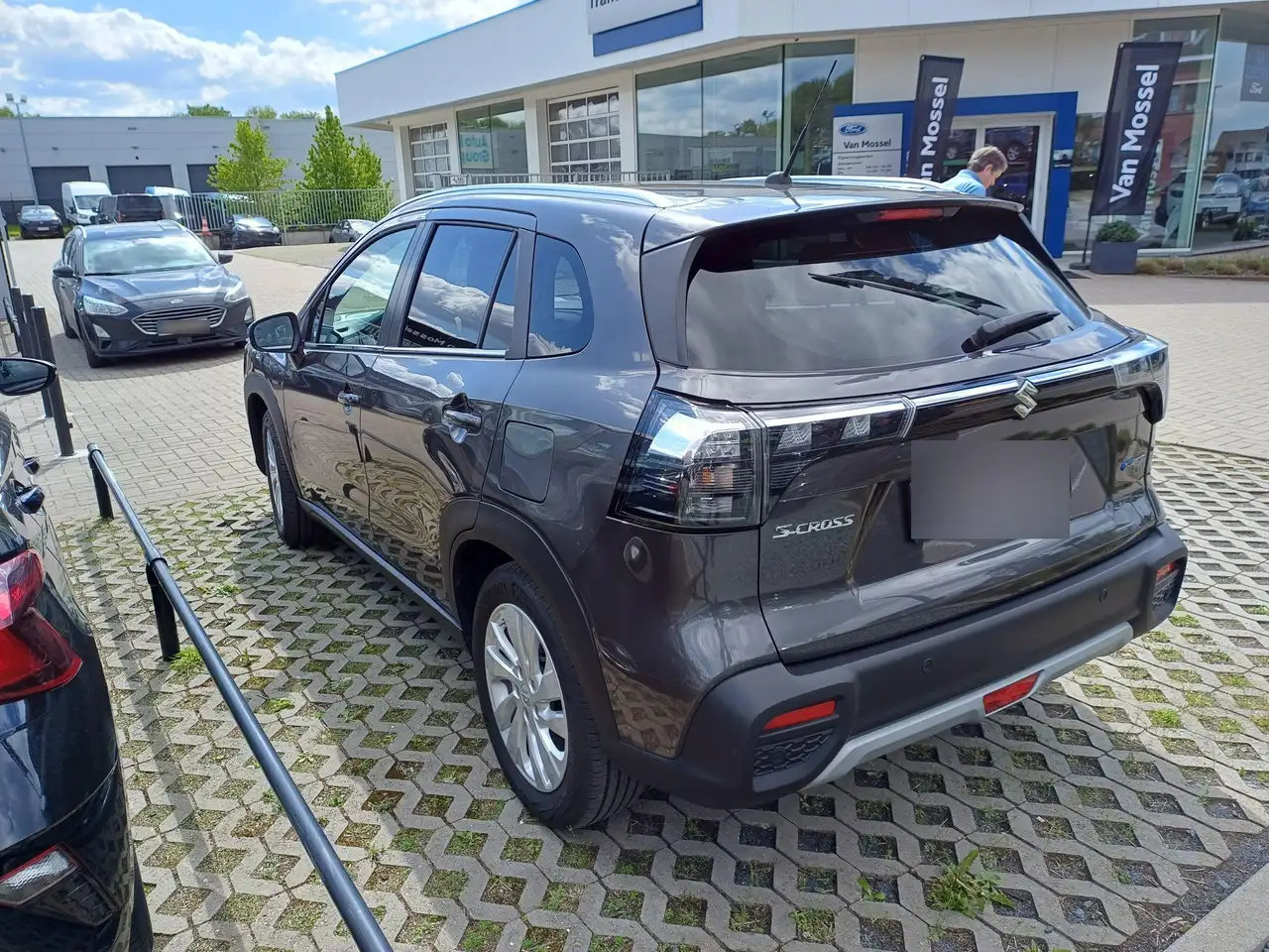 Suzuki S-Cross 2025