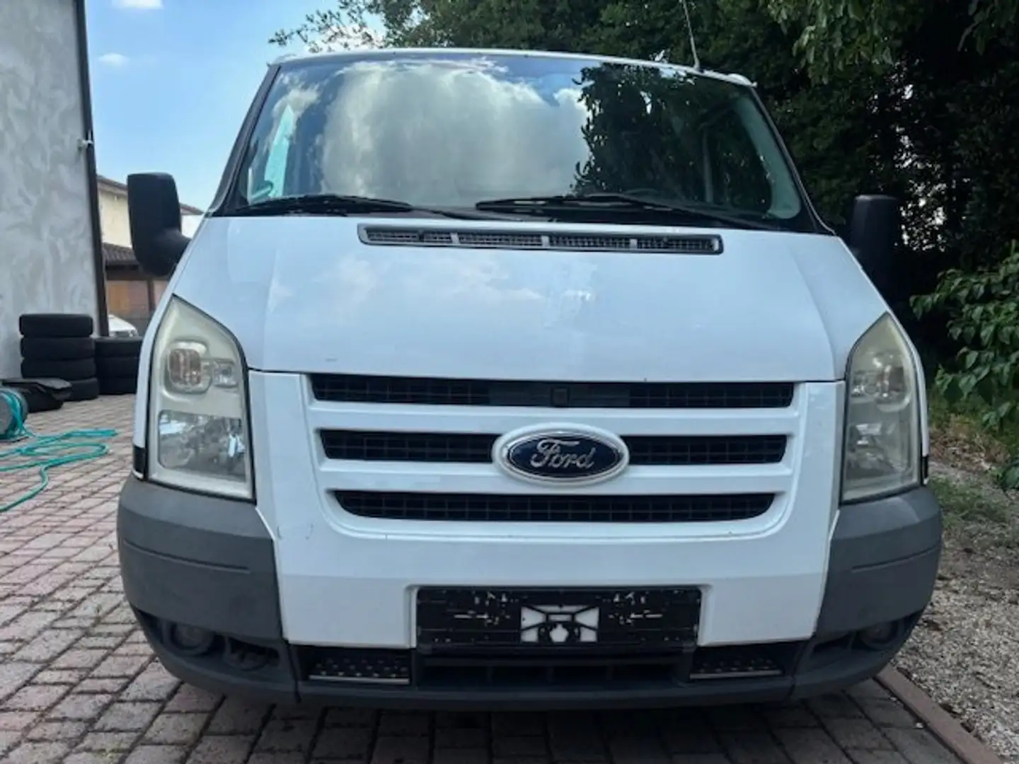 Ford Transit CUSTON 2.2 FURGONE 85 CV Blanco - 2