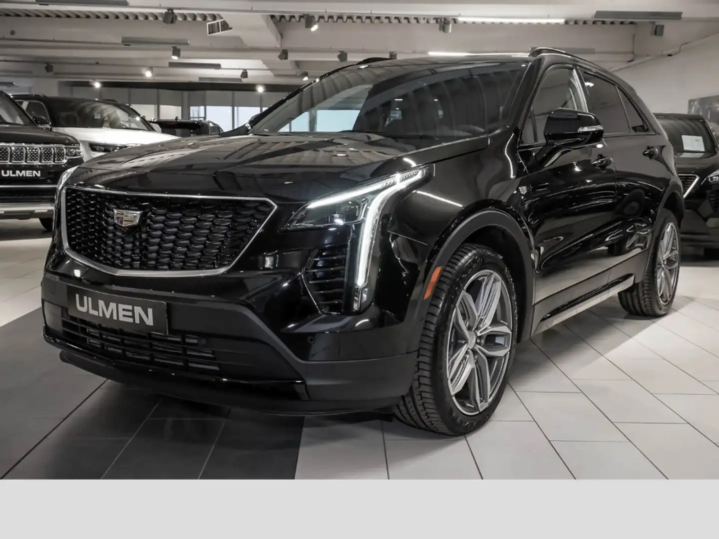 Cadillac XT4 350 Turbo AWD Sport Panoramadach 20Zoll AHK Radar Schwarz - 2